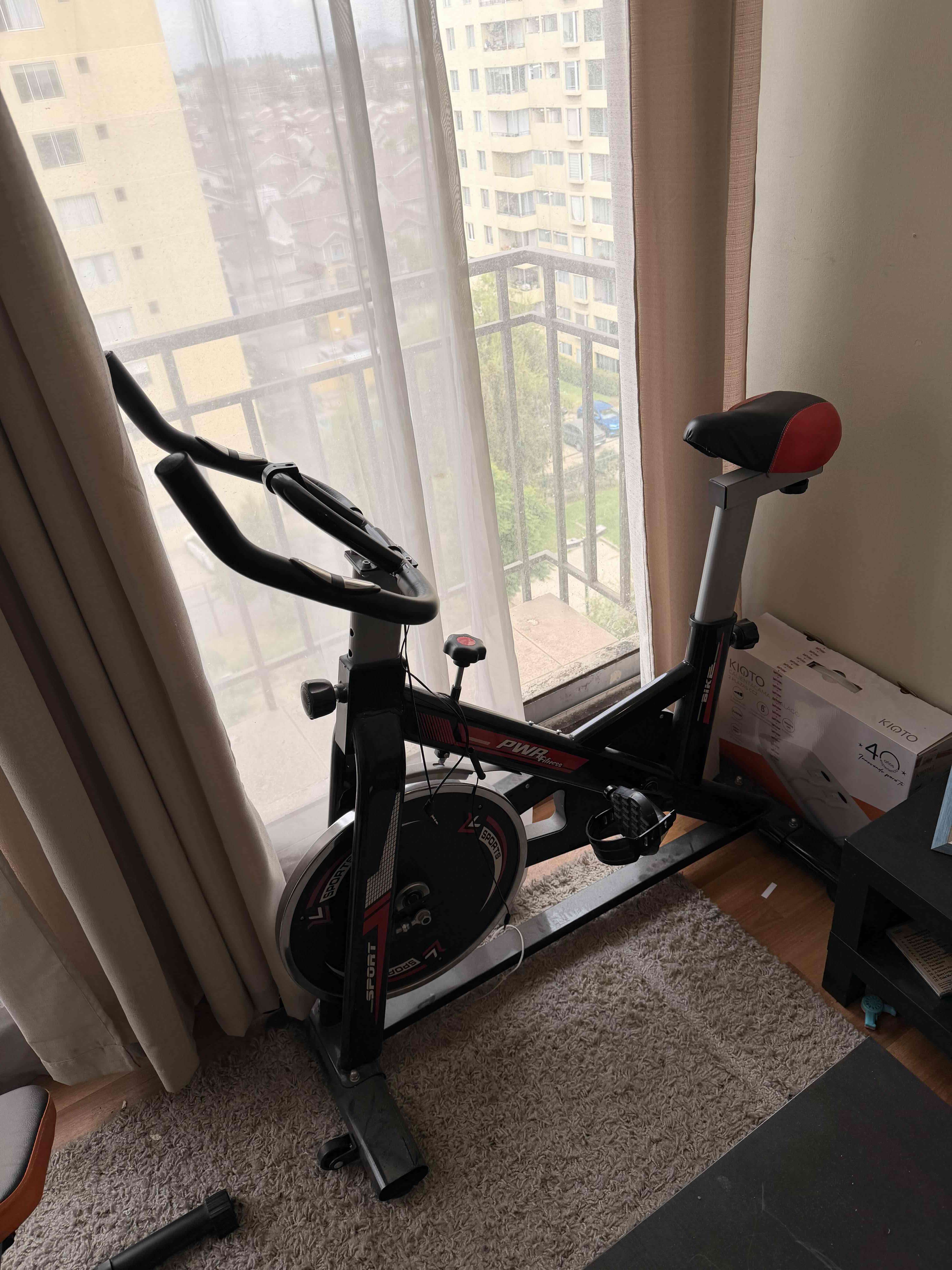 Bicicleta estática deportiva