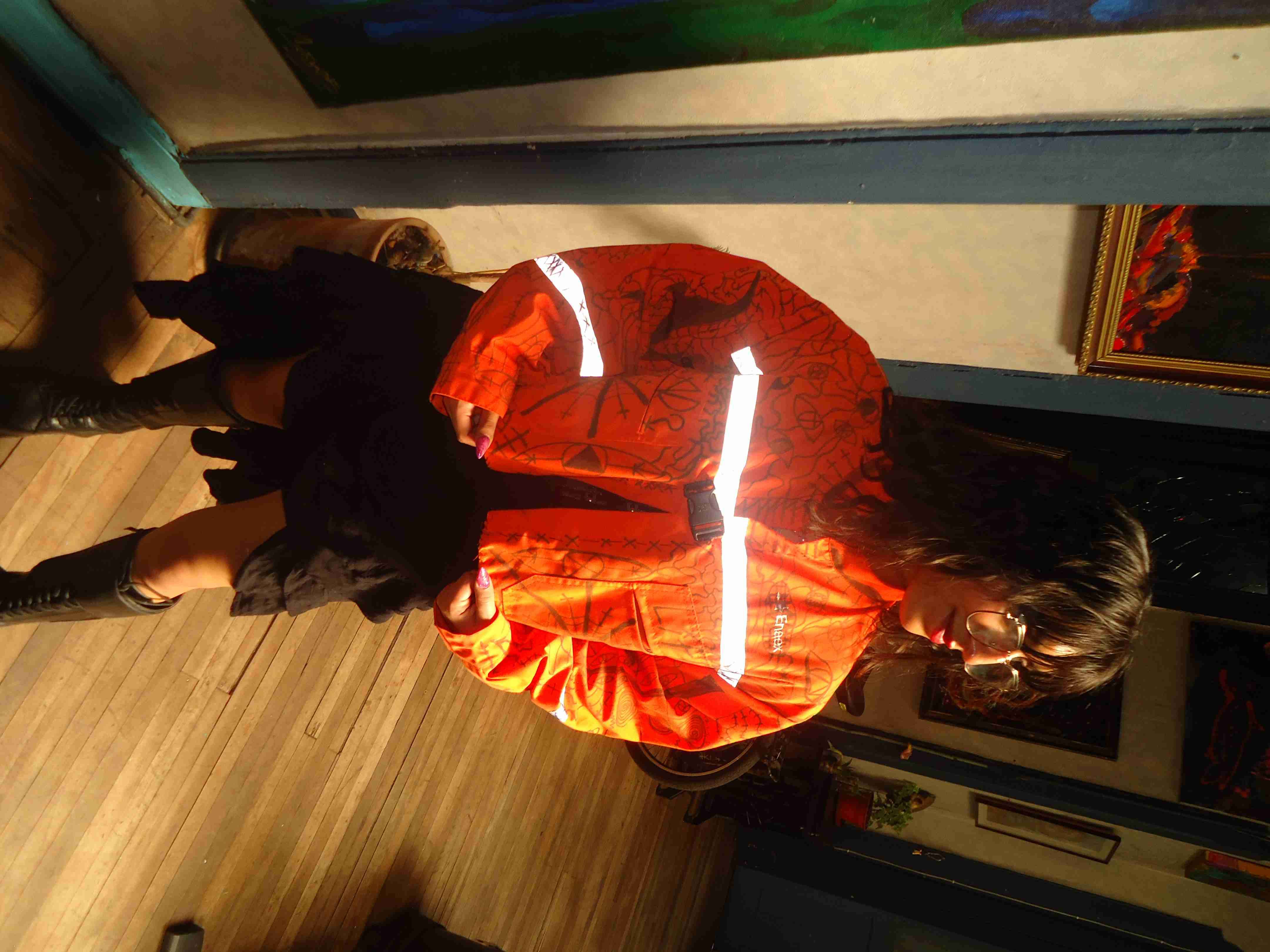 Chaqueta naranja con diseño único - miniatura 1