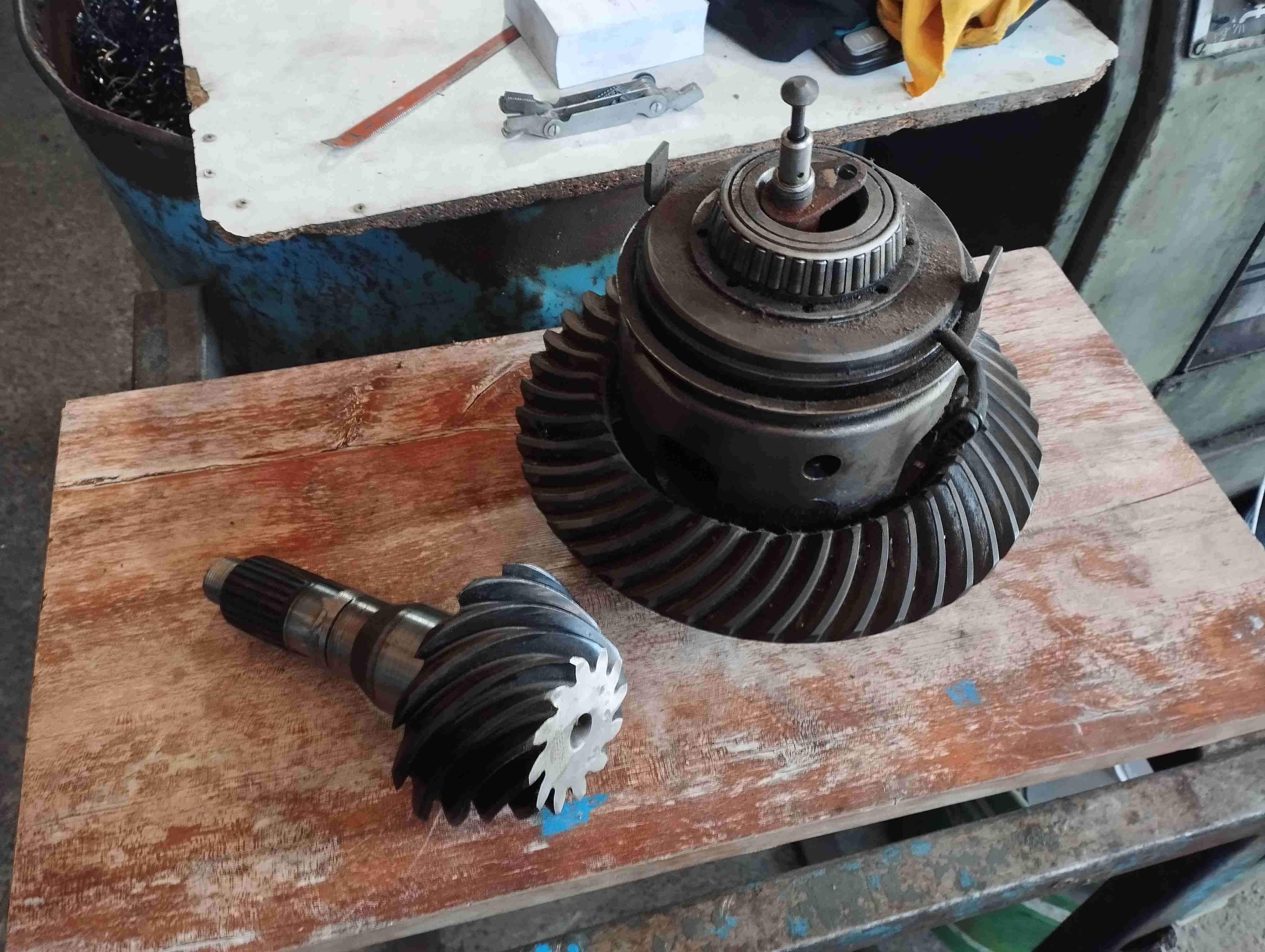 Diferencial trasero Toyota Hilux - miniatura 2