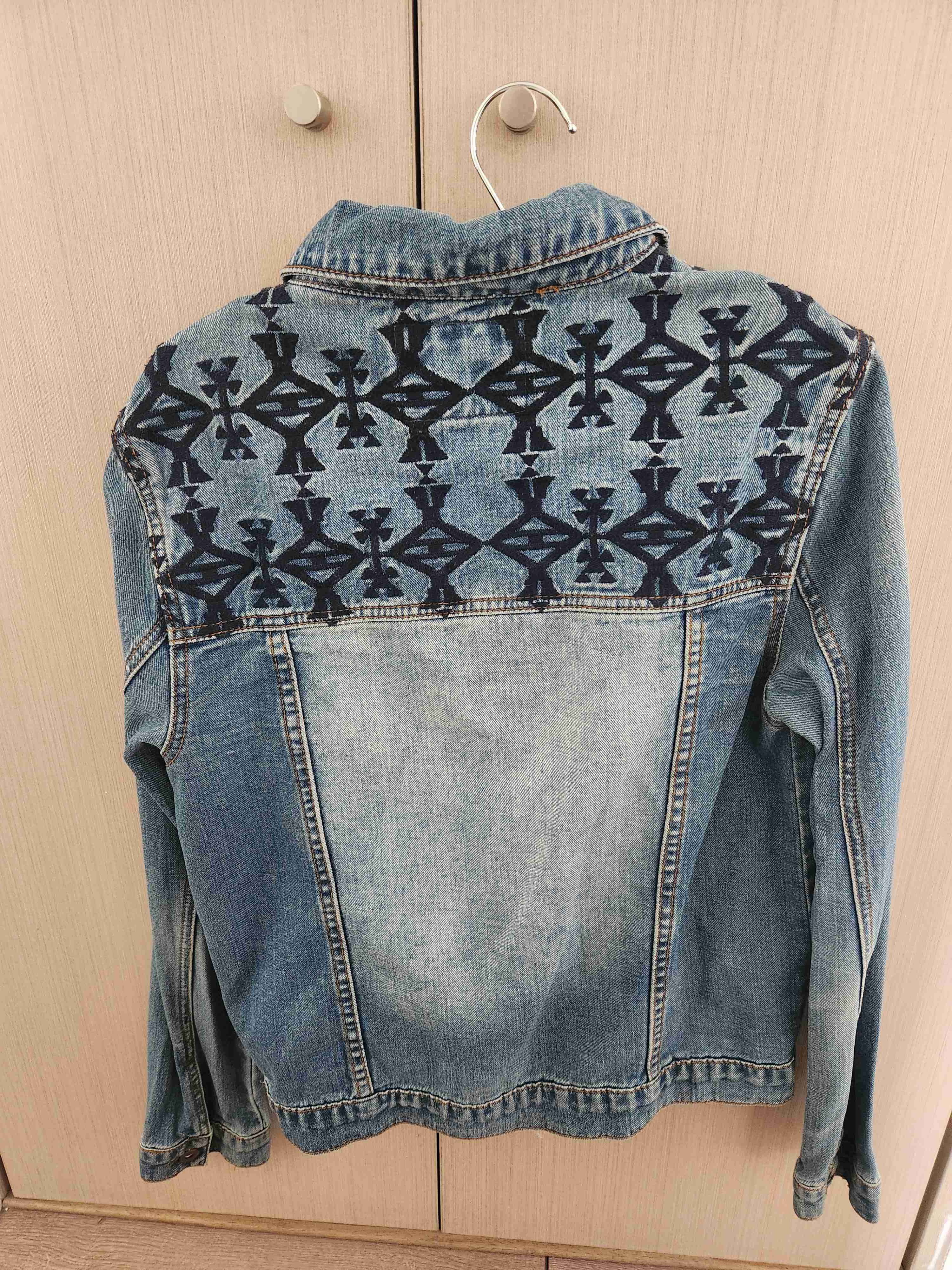 Chaqueta de mezclilla con estampado - miniatura 2