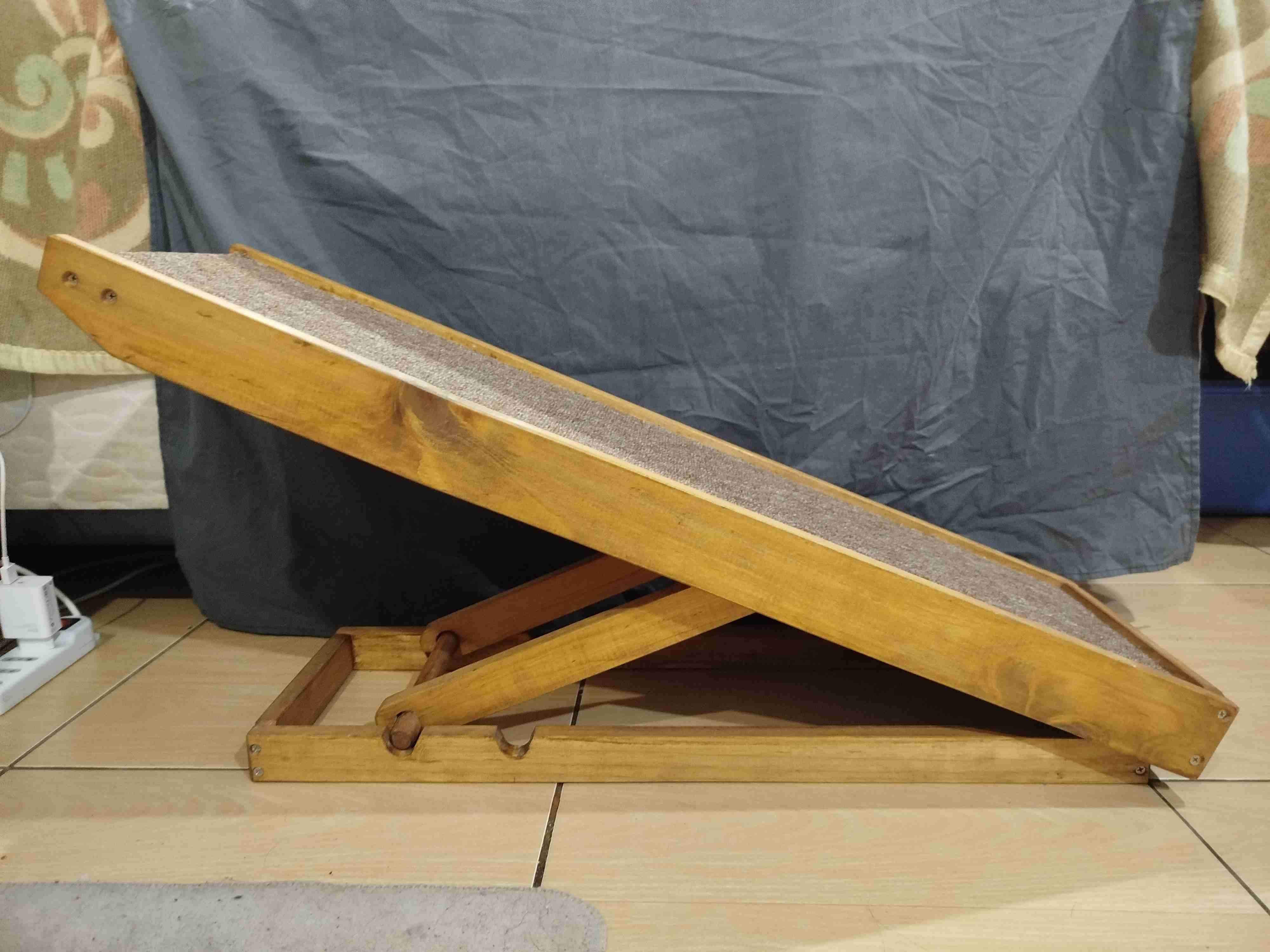 Rampa de madera para mascotas - miniatura 1