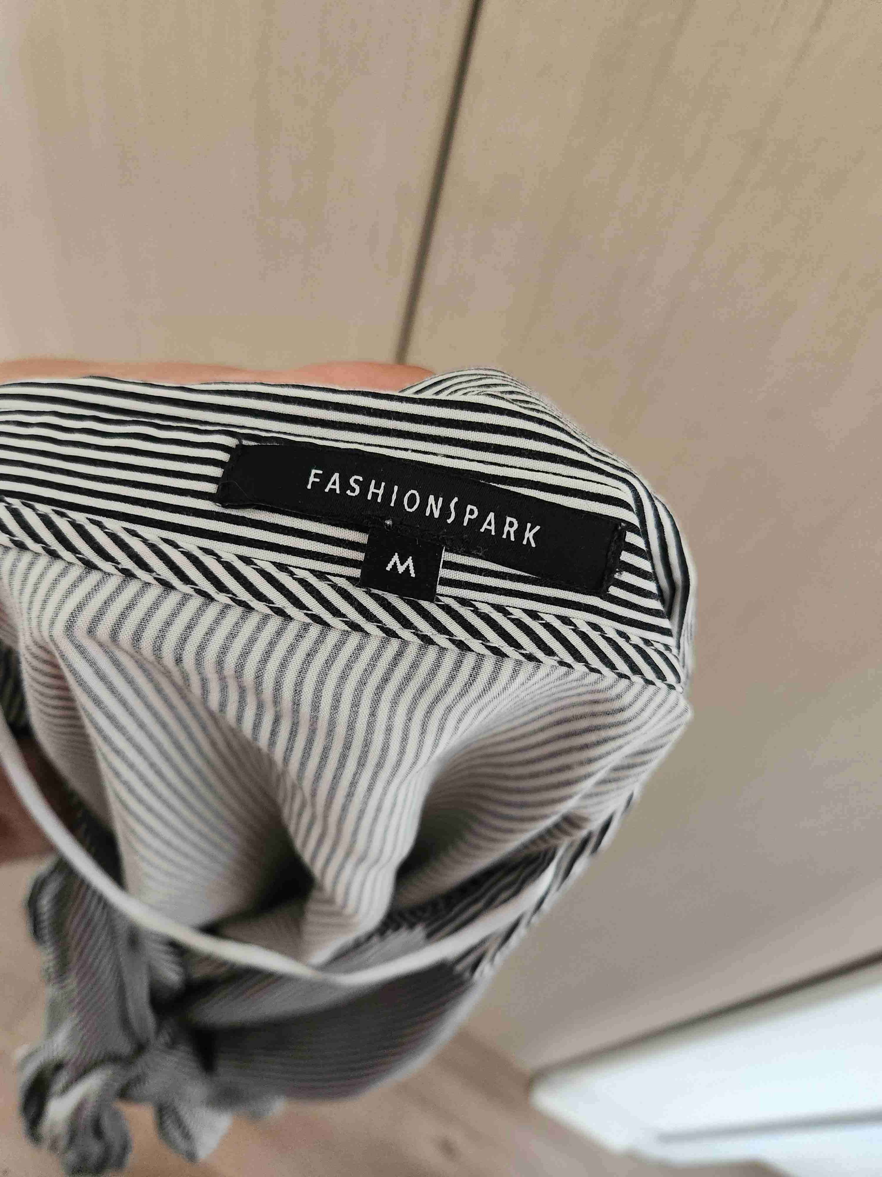 Blusa a rayas, asimétrica - miniatura 3