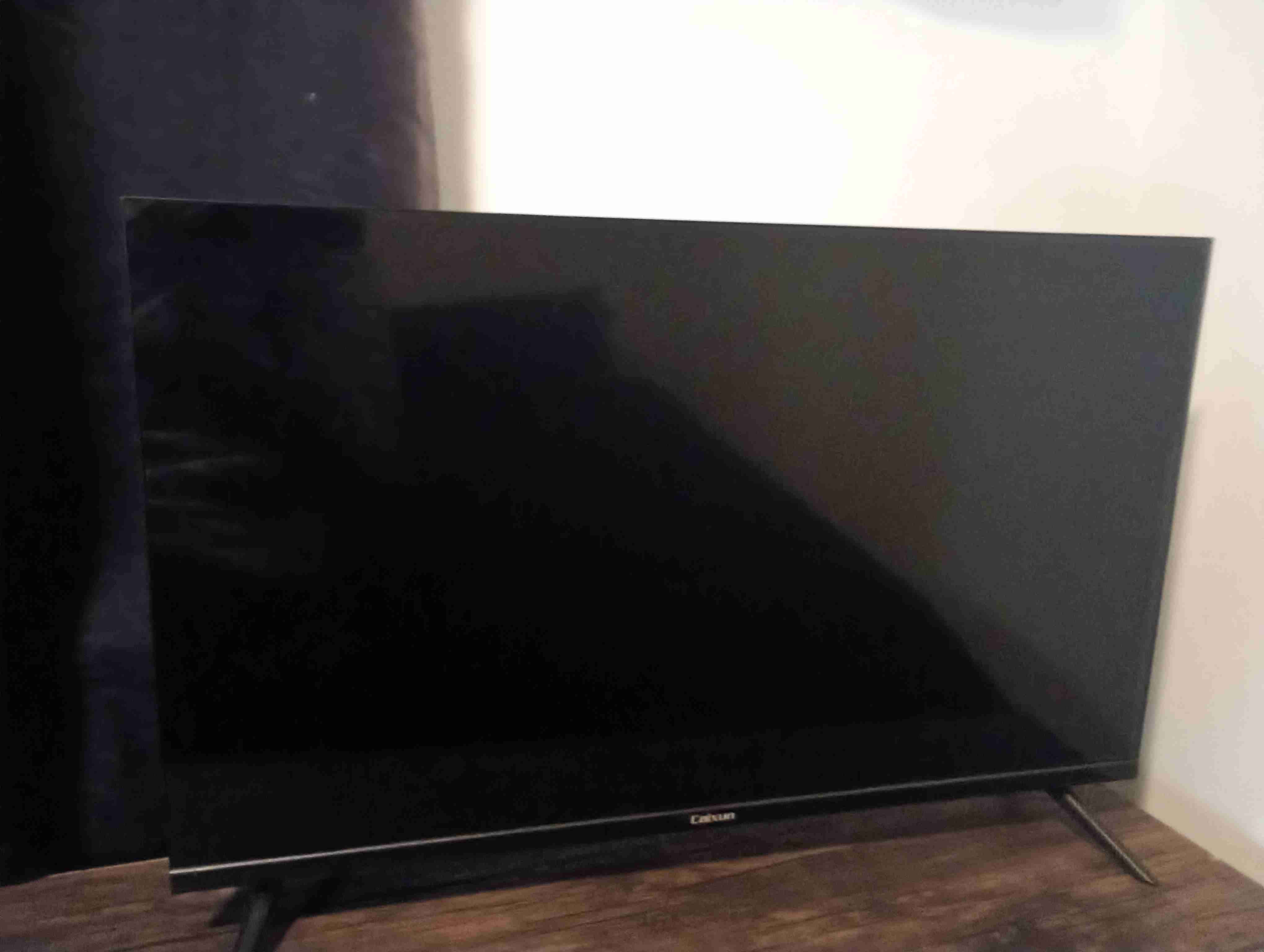 Televisor Caixun 32 pulgadas - miniatura 1