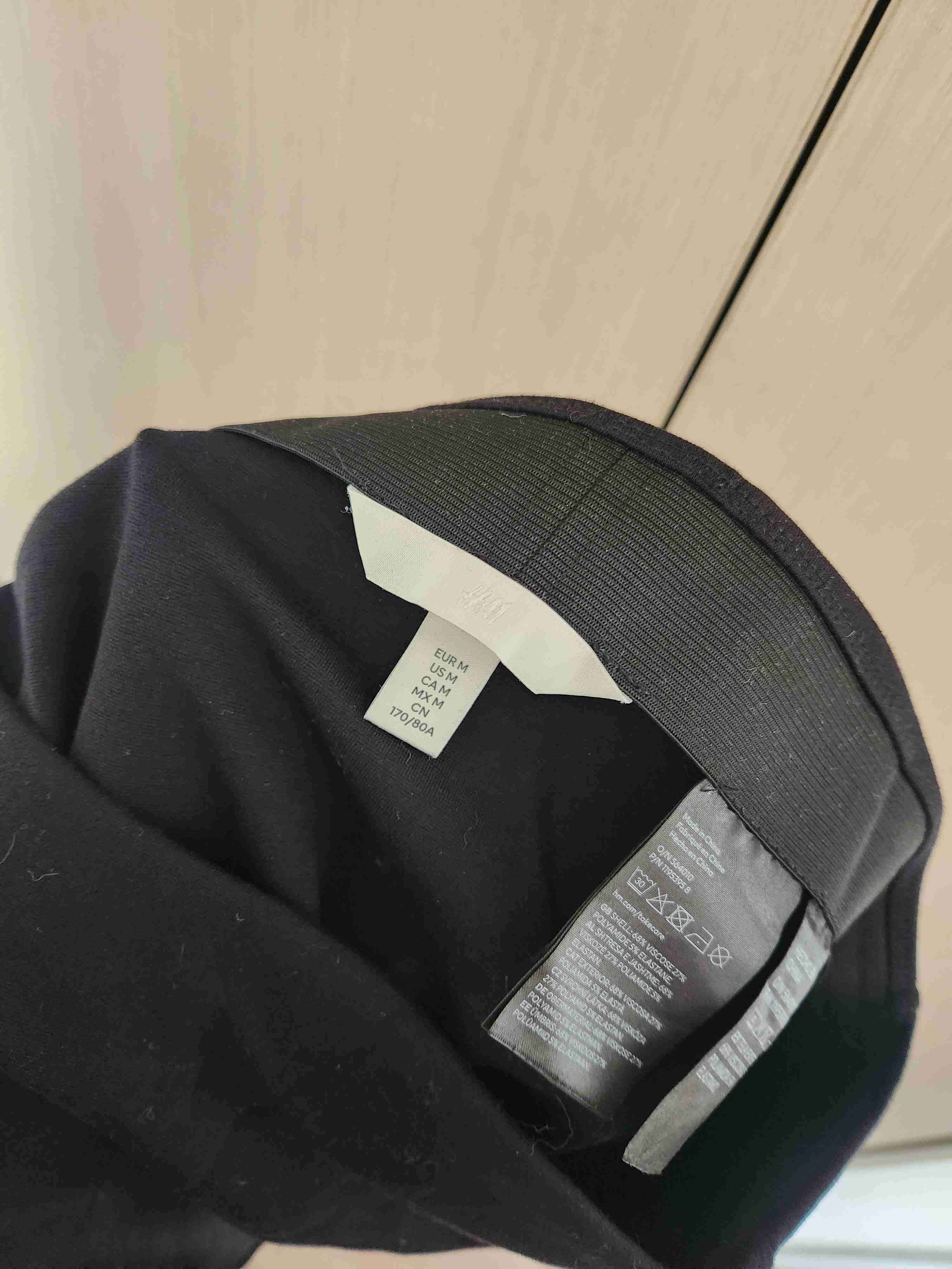 Falda negra básica - miniatura 3