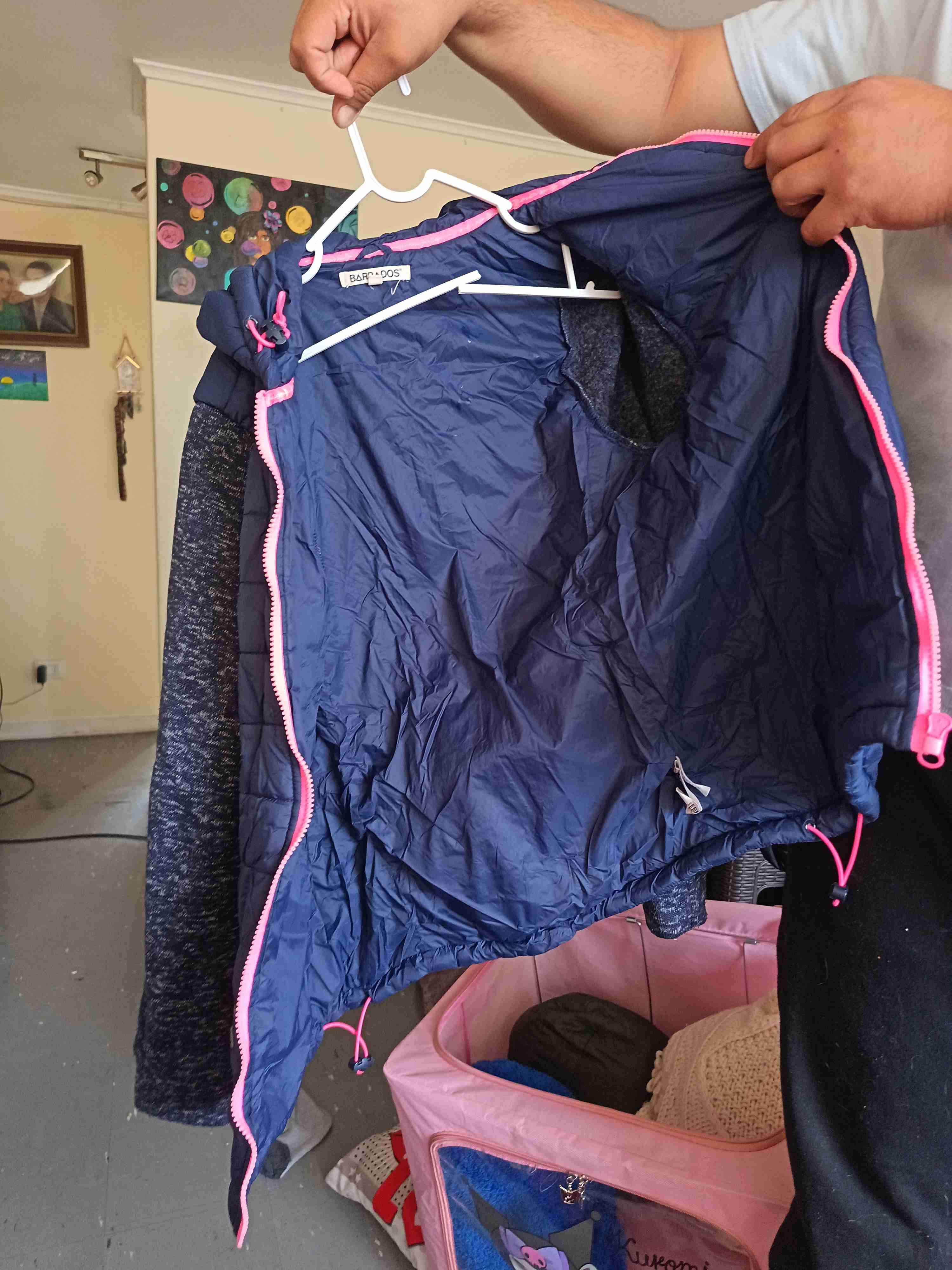 Chaqueta azul con rosa - miniatura 2