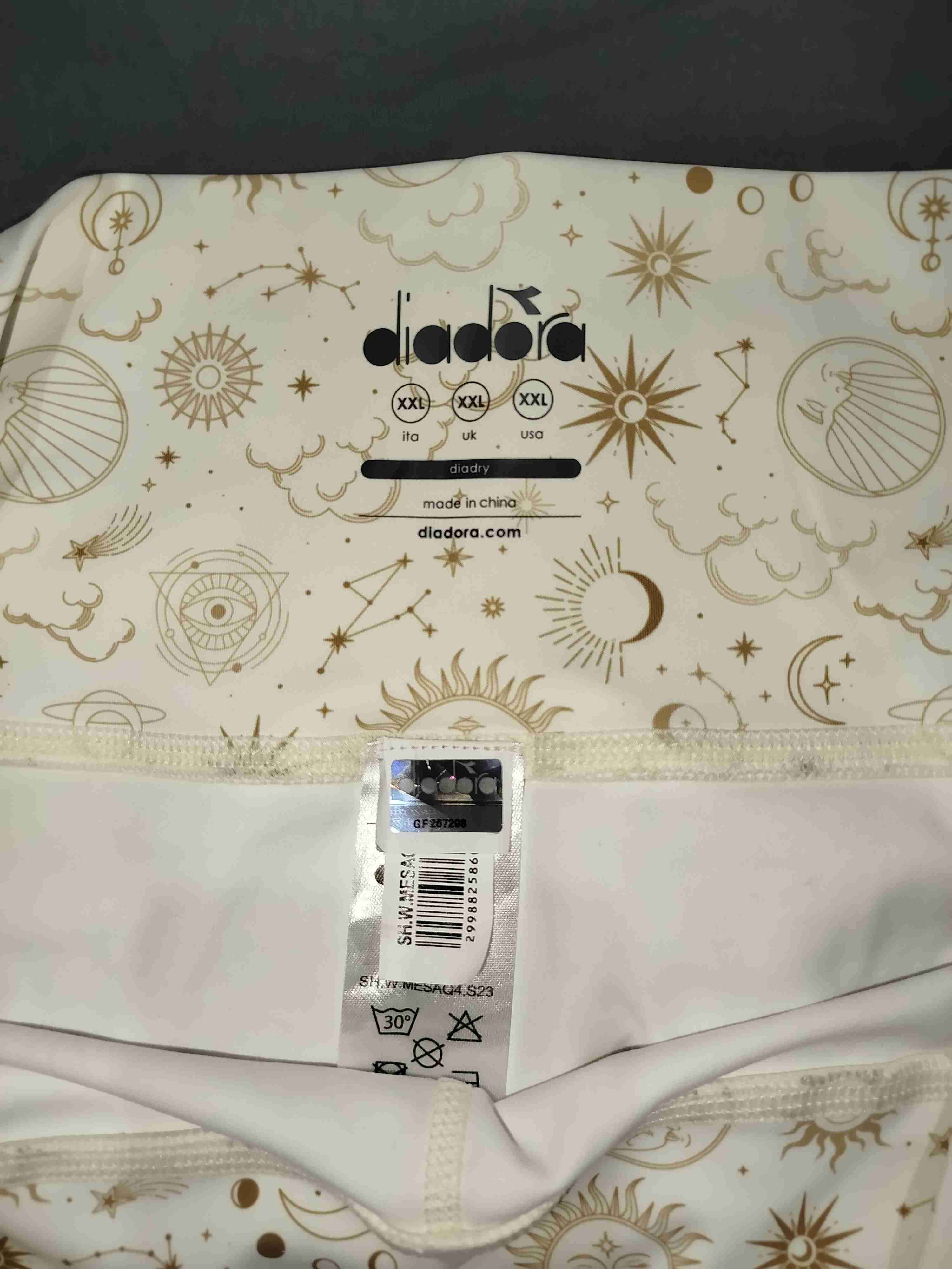 Shorts con patrón estelar blanco - miniatura 3