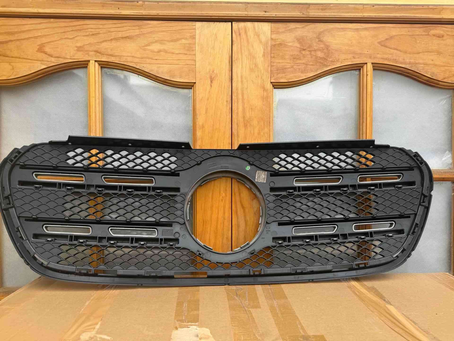 Parrilla frontal para Mercedes Benz  clase X - miniatura 3