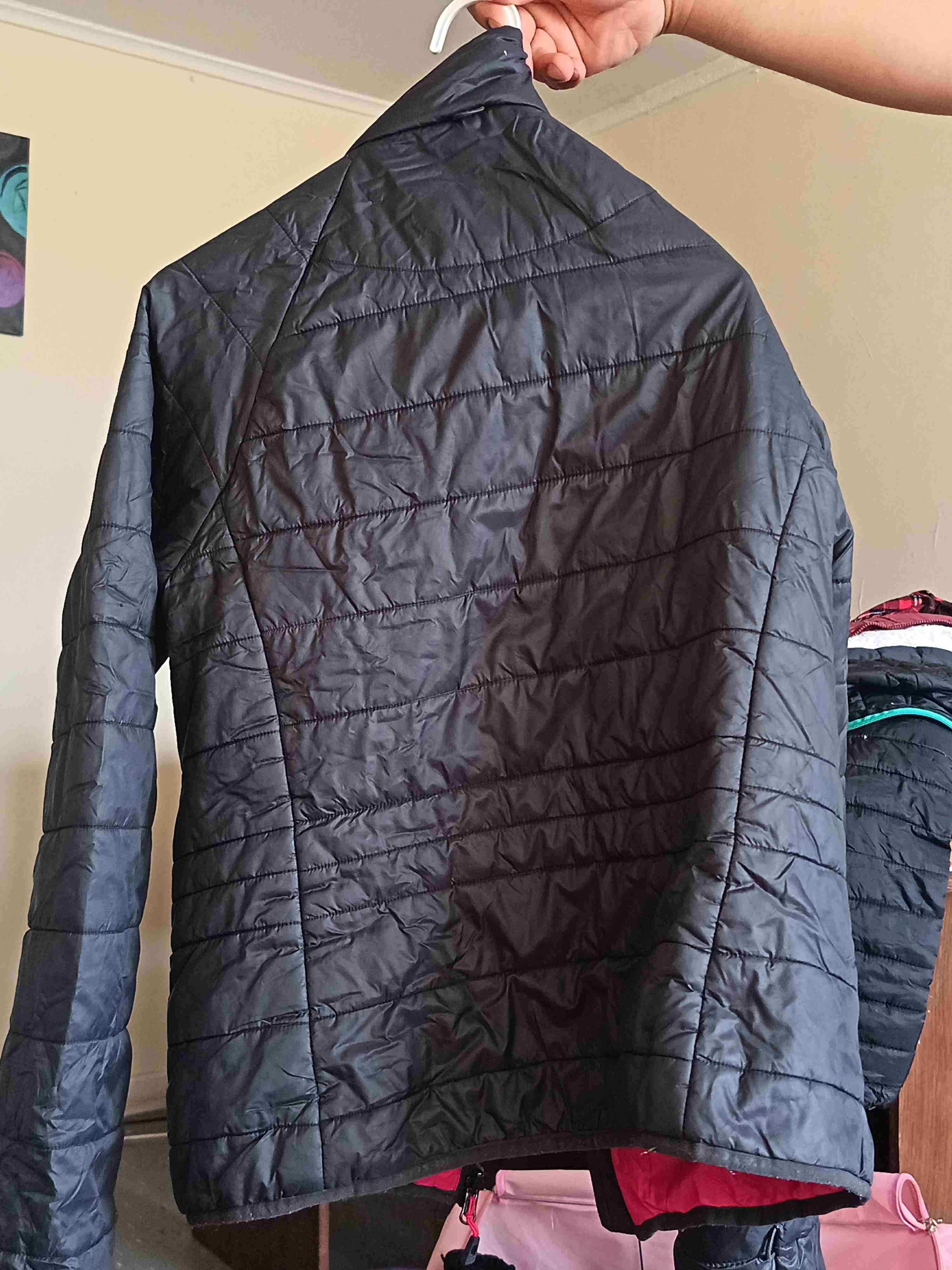 Chaqueta acolchada negra - miniatura 2