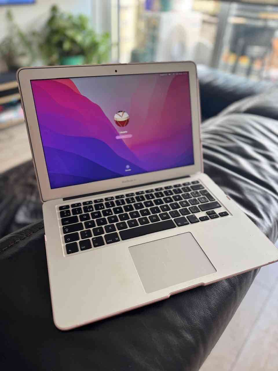 MacBook Air mint condition - miniatura 1