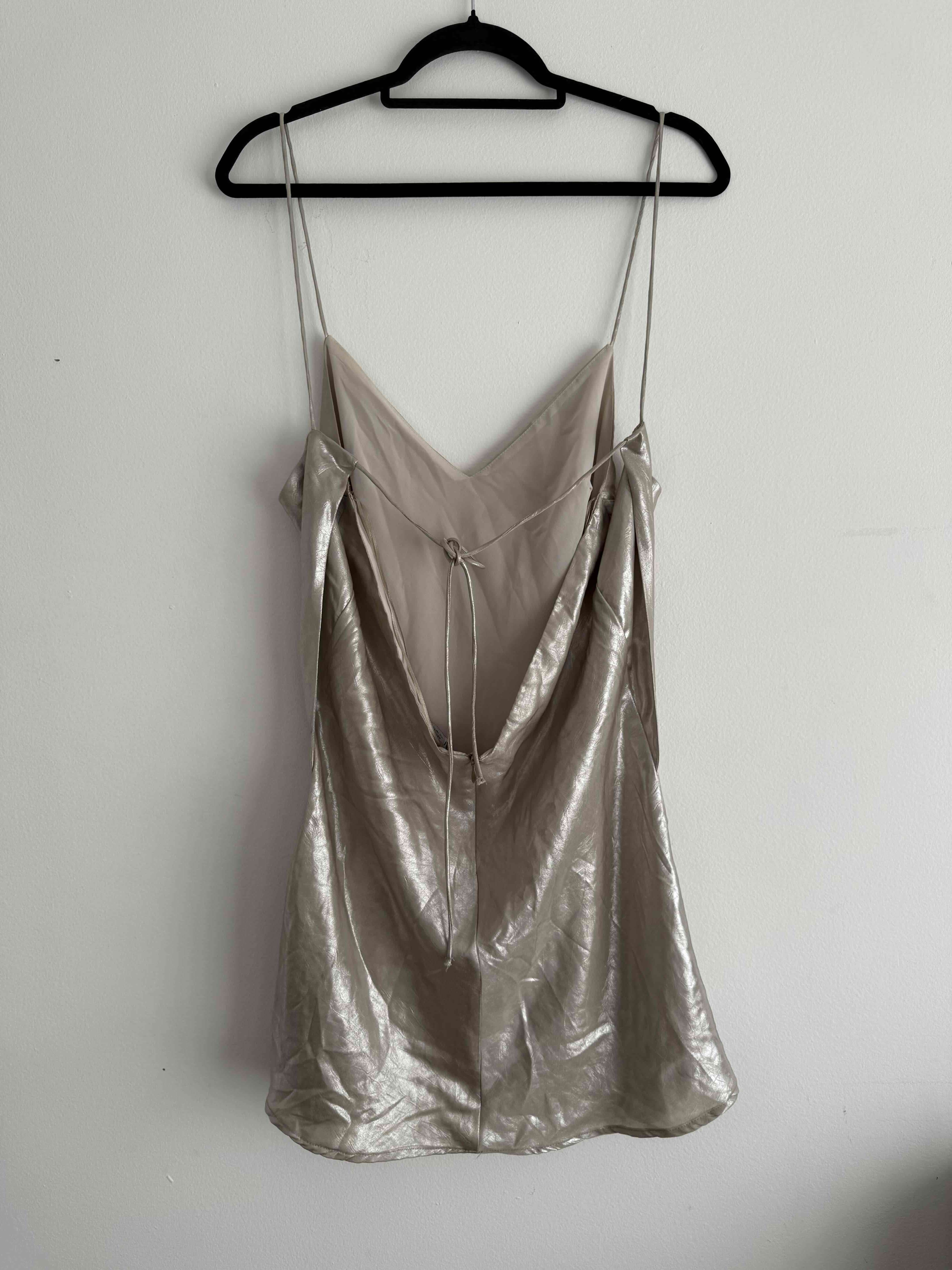 Vestido satinado plateado - miniatura 2