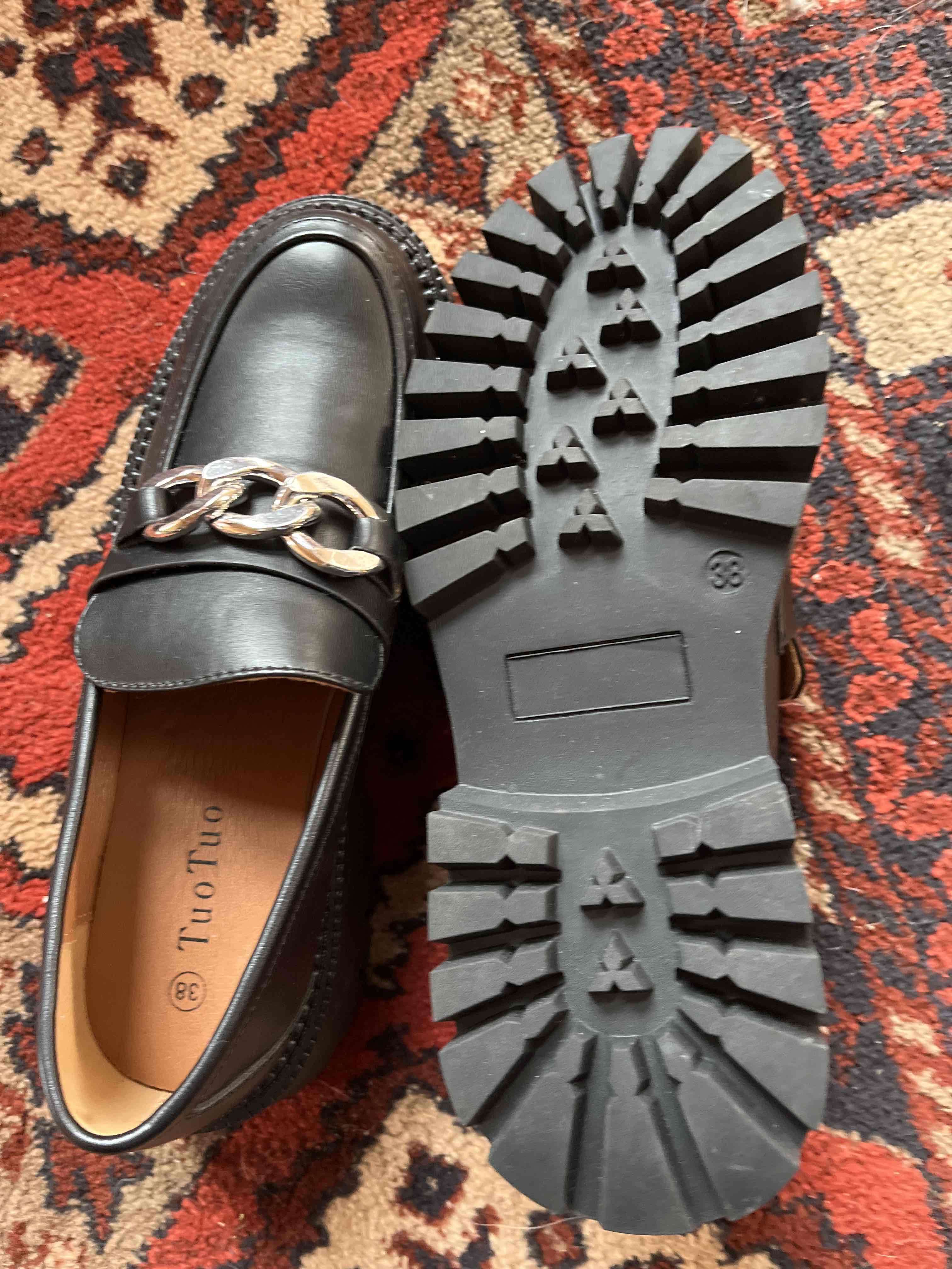 Mocasines de ecocuero negro con cadena - miniatura 3