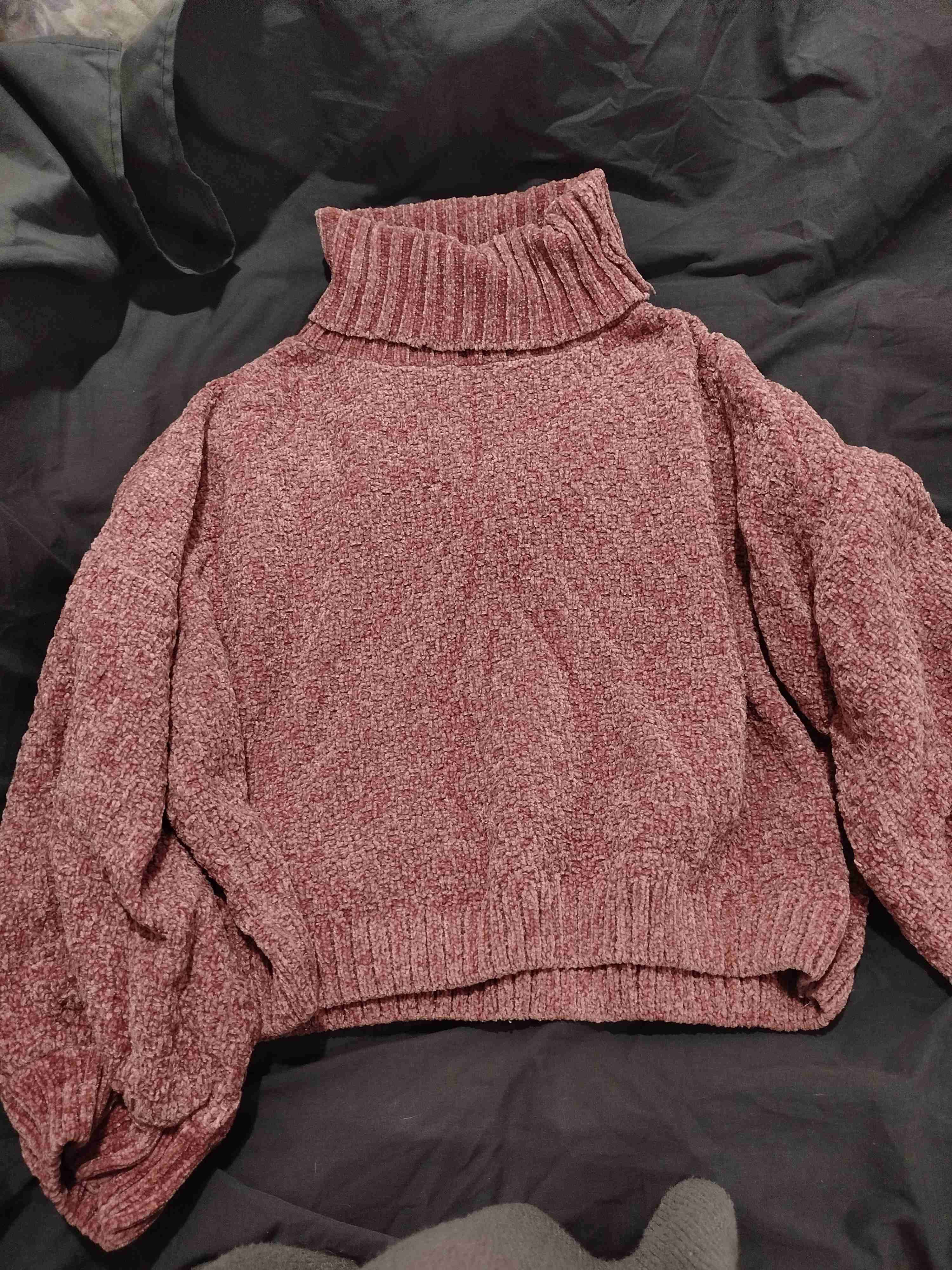 Suéter de cuello alto rosa - miniatura 2