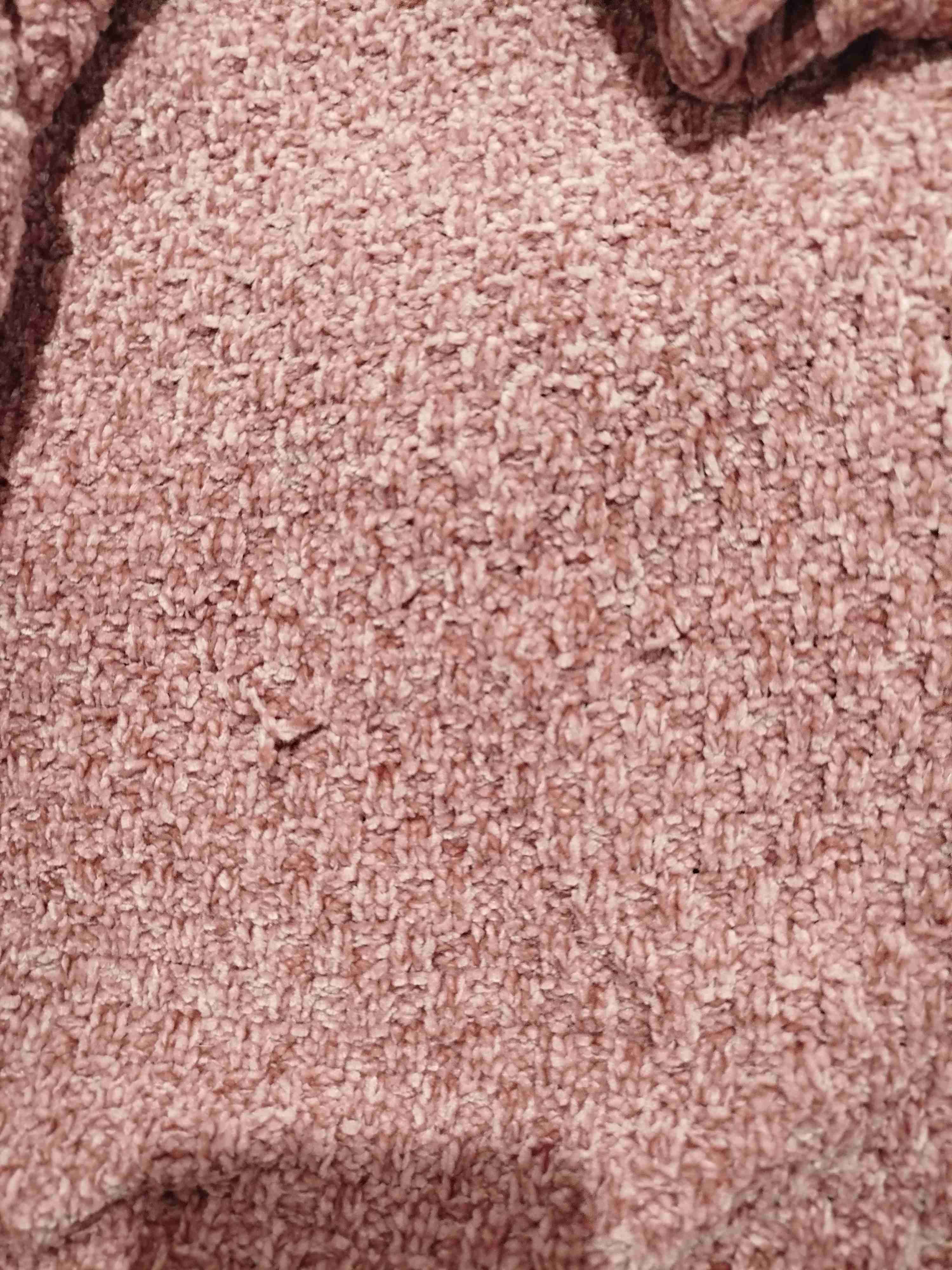 Suéter de cuello alto rosa - miniatura 3