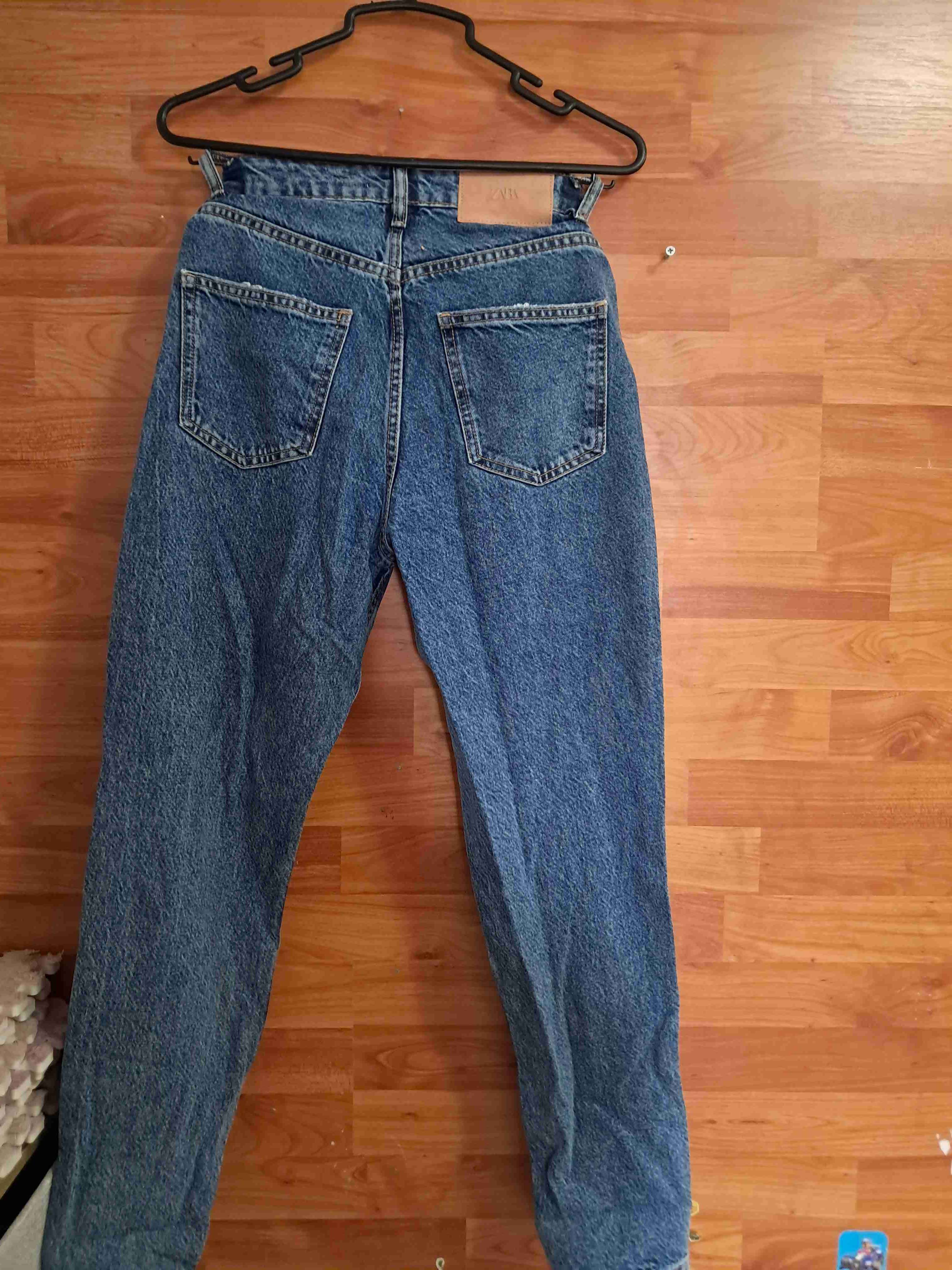 Jeans azules desgastados Zara - miniatura 2