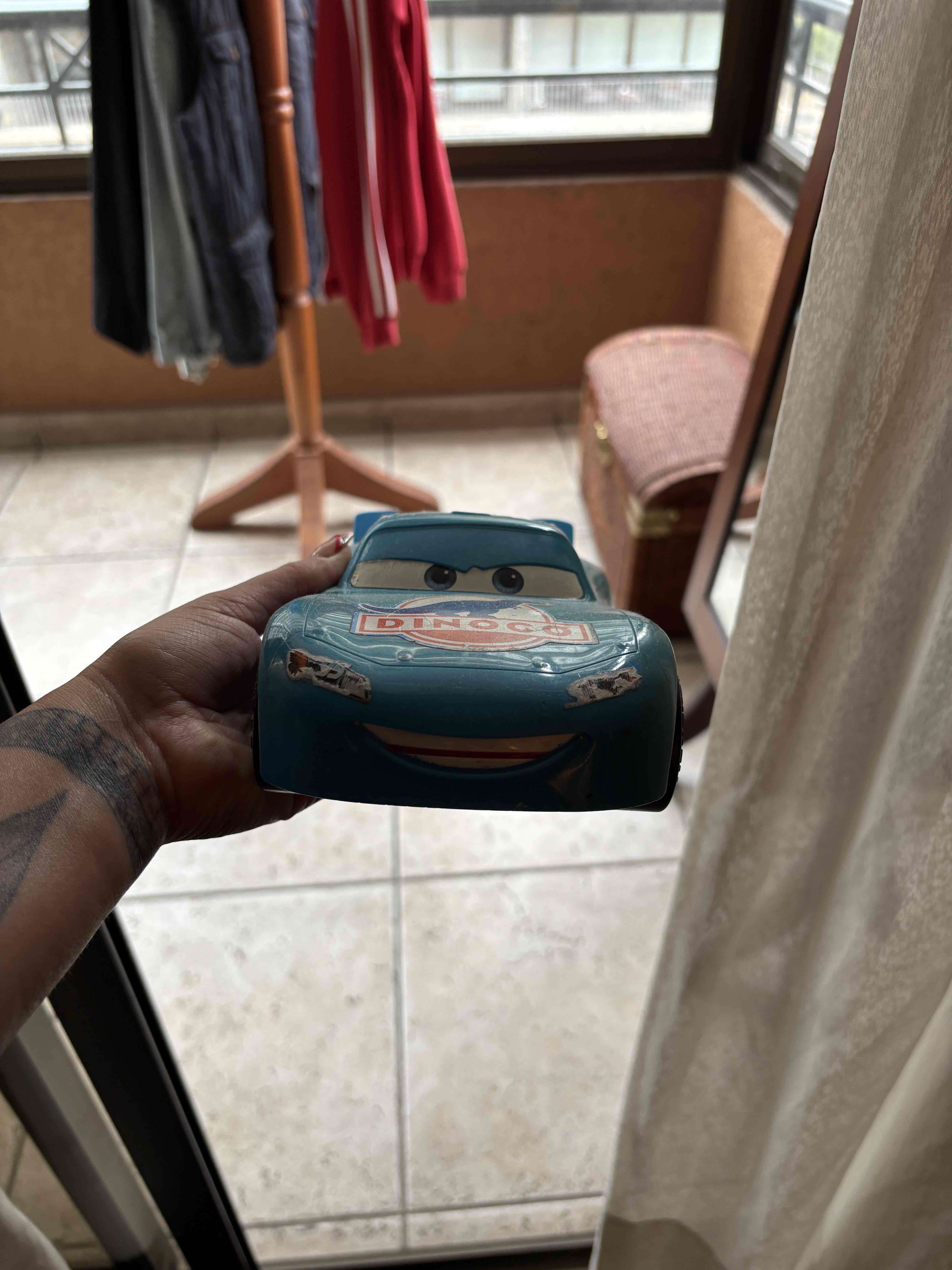 Auto de juguete Dinoco azul - miniatura 2