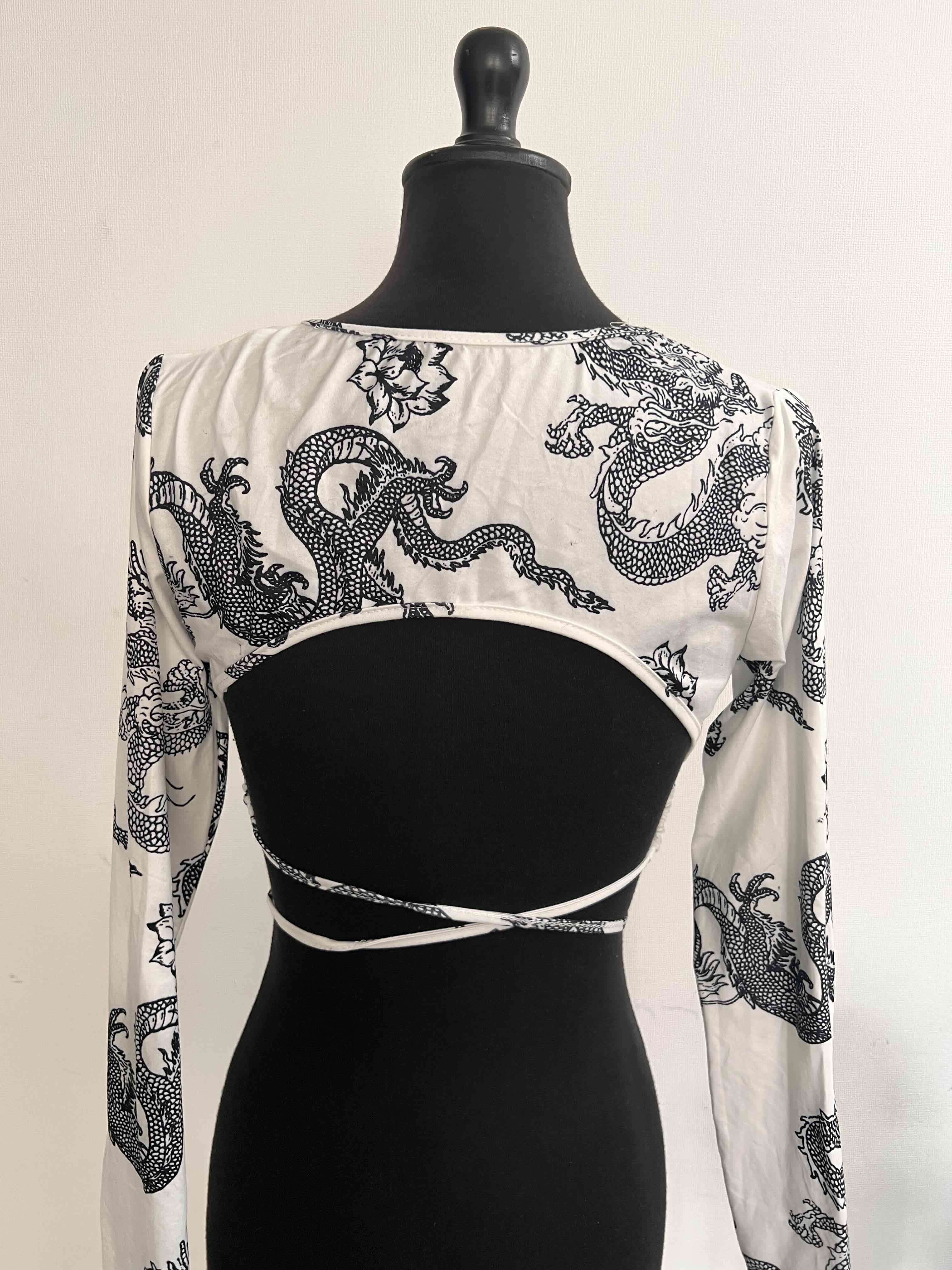 Polera manga larga con dragones - miniatura 2