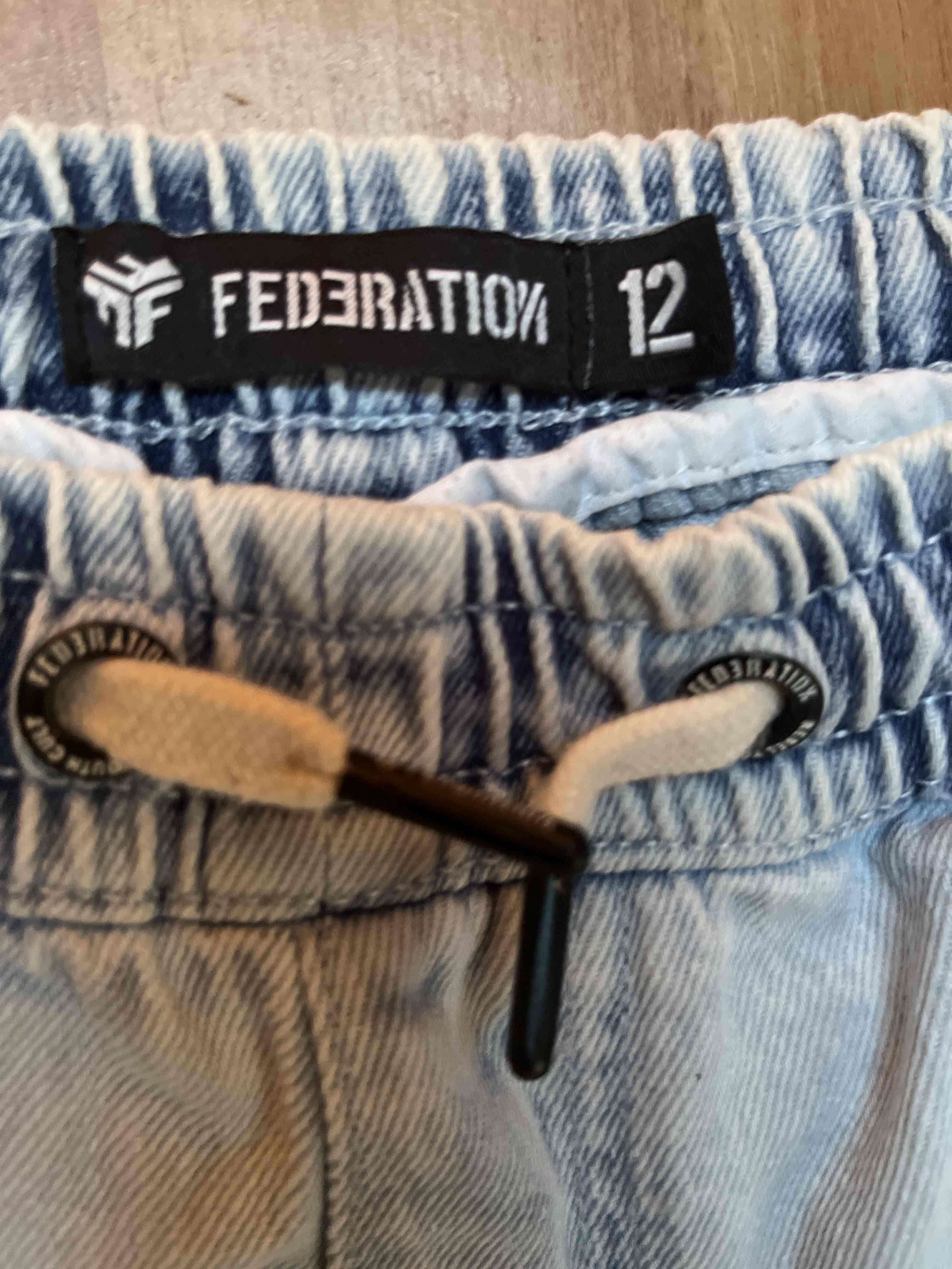 Jeans Baggy con pequeñas manchas de cloro talla 12 - miniatura 3