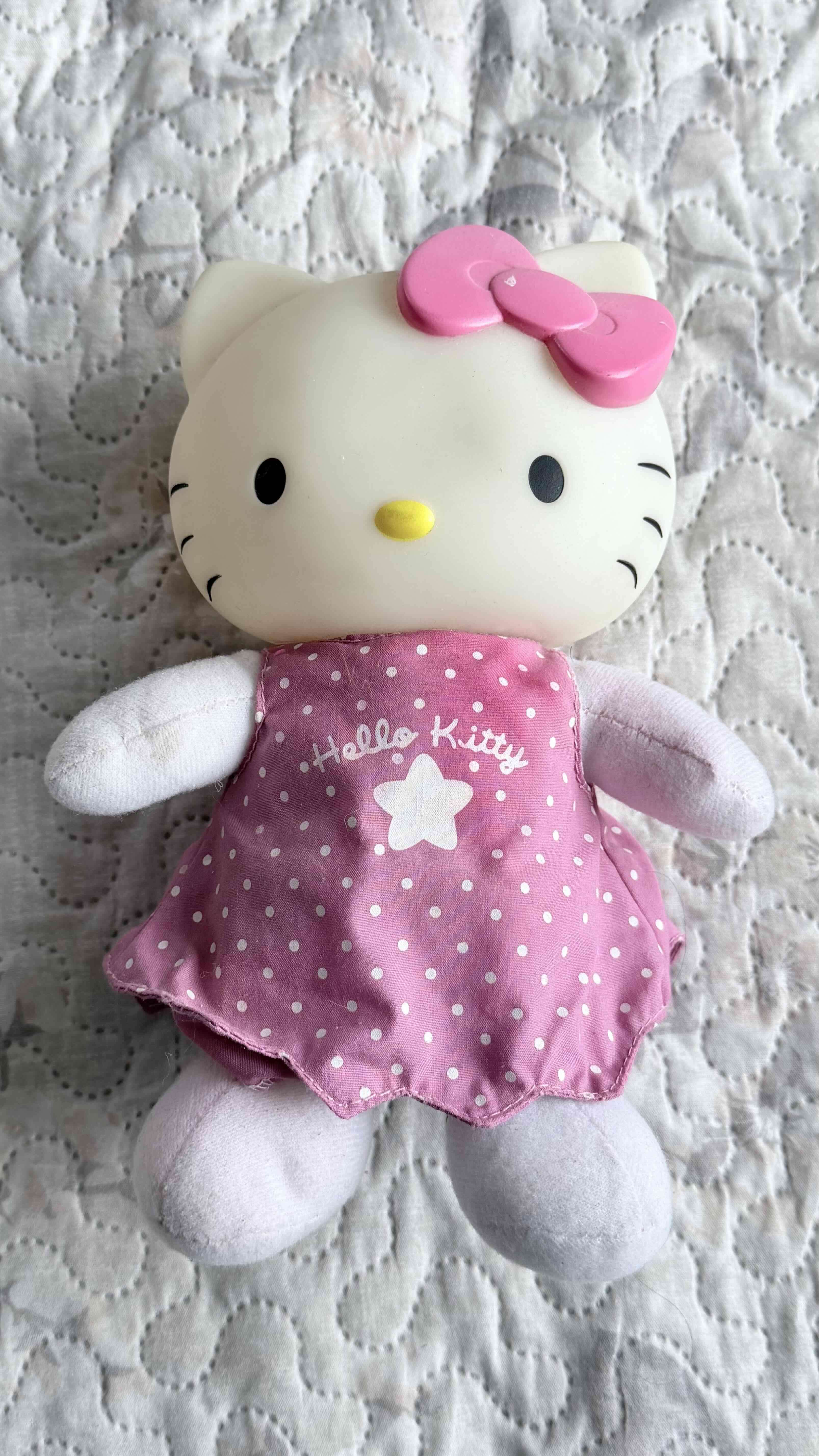 Muñeco Hello Kitty espantacuco