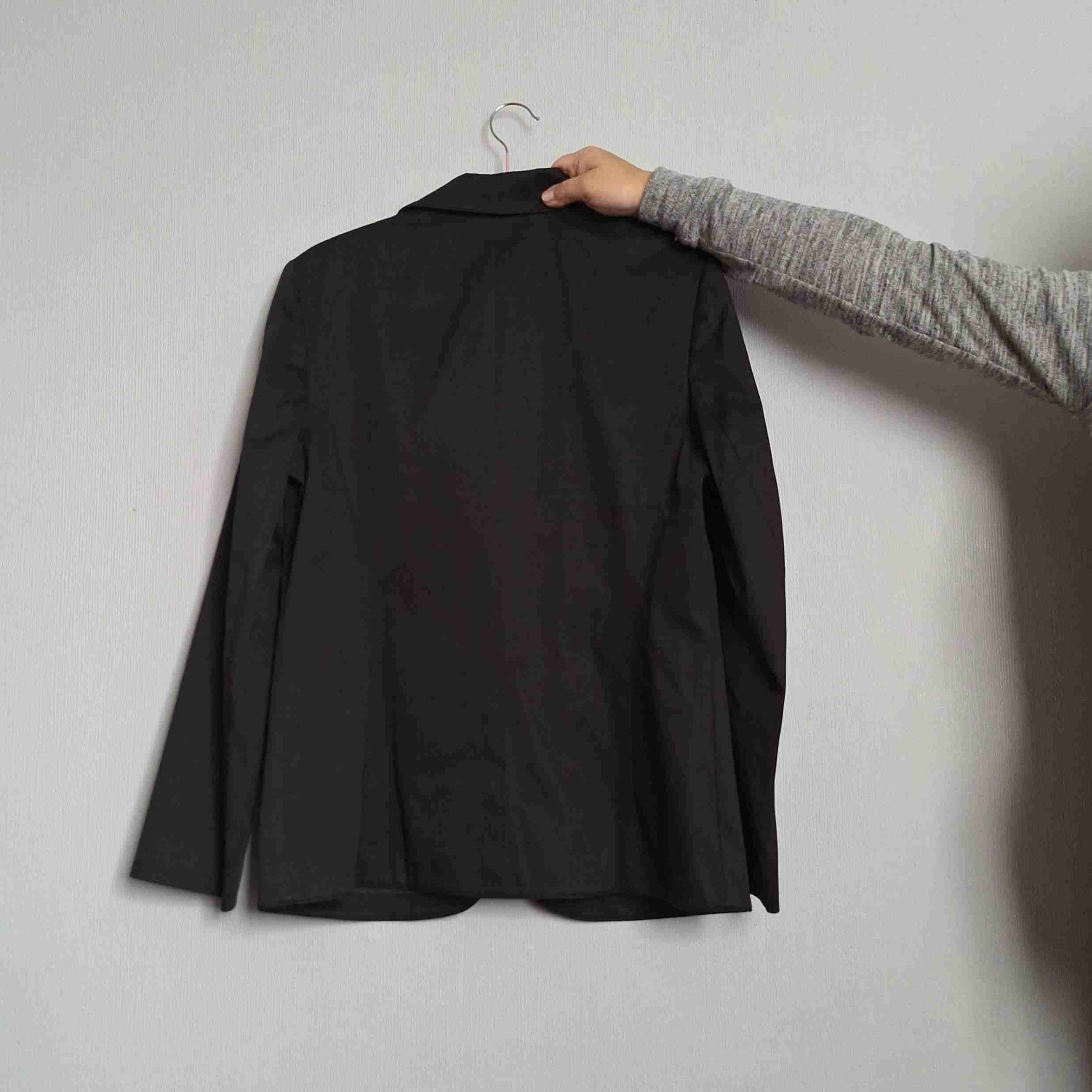 Blazer negro elegante - miniatura 2