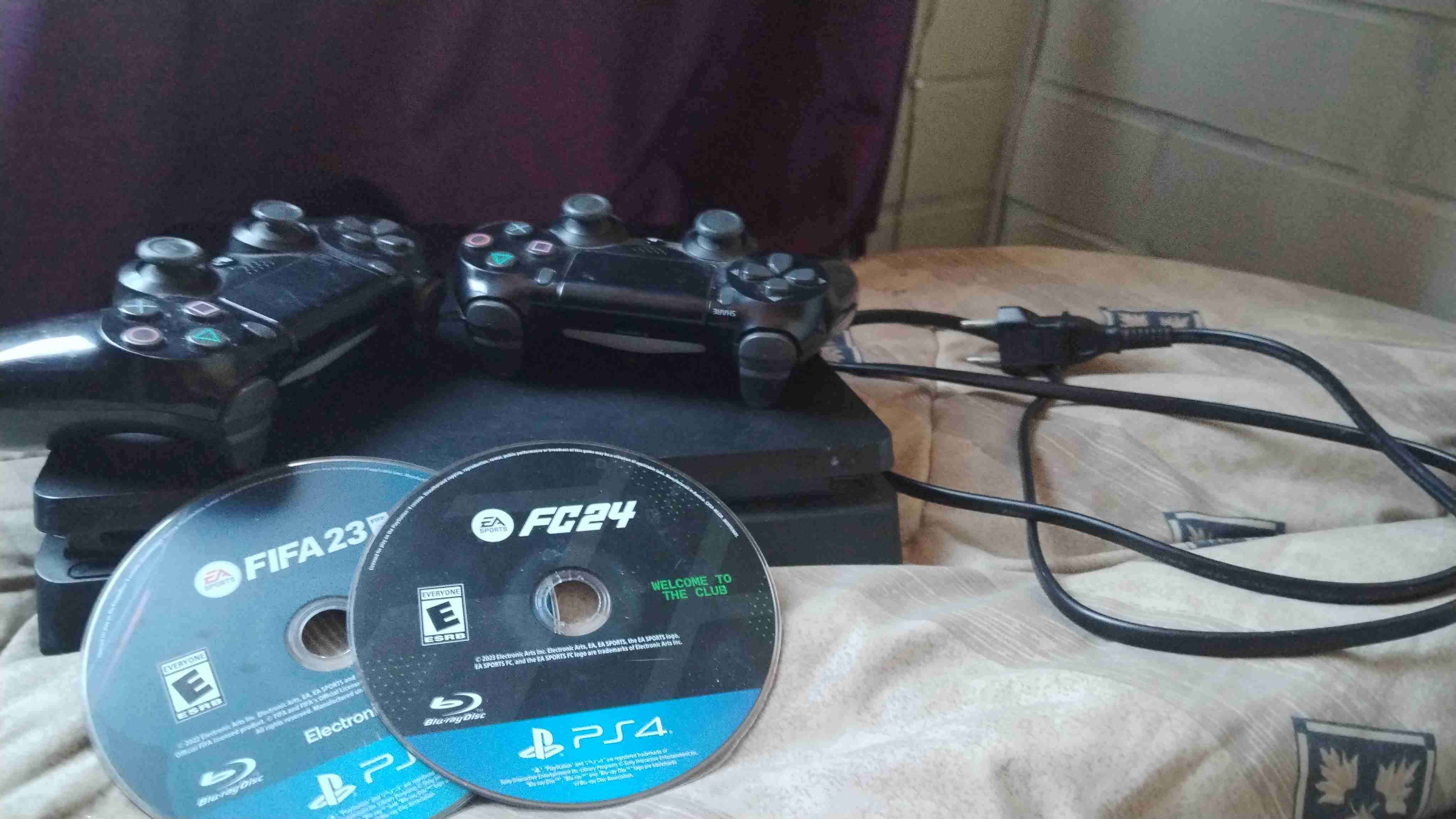 Consola PS4 con juegos - miniatura 4