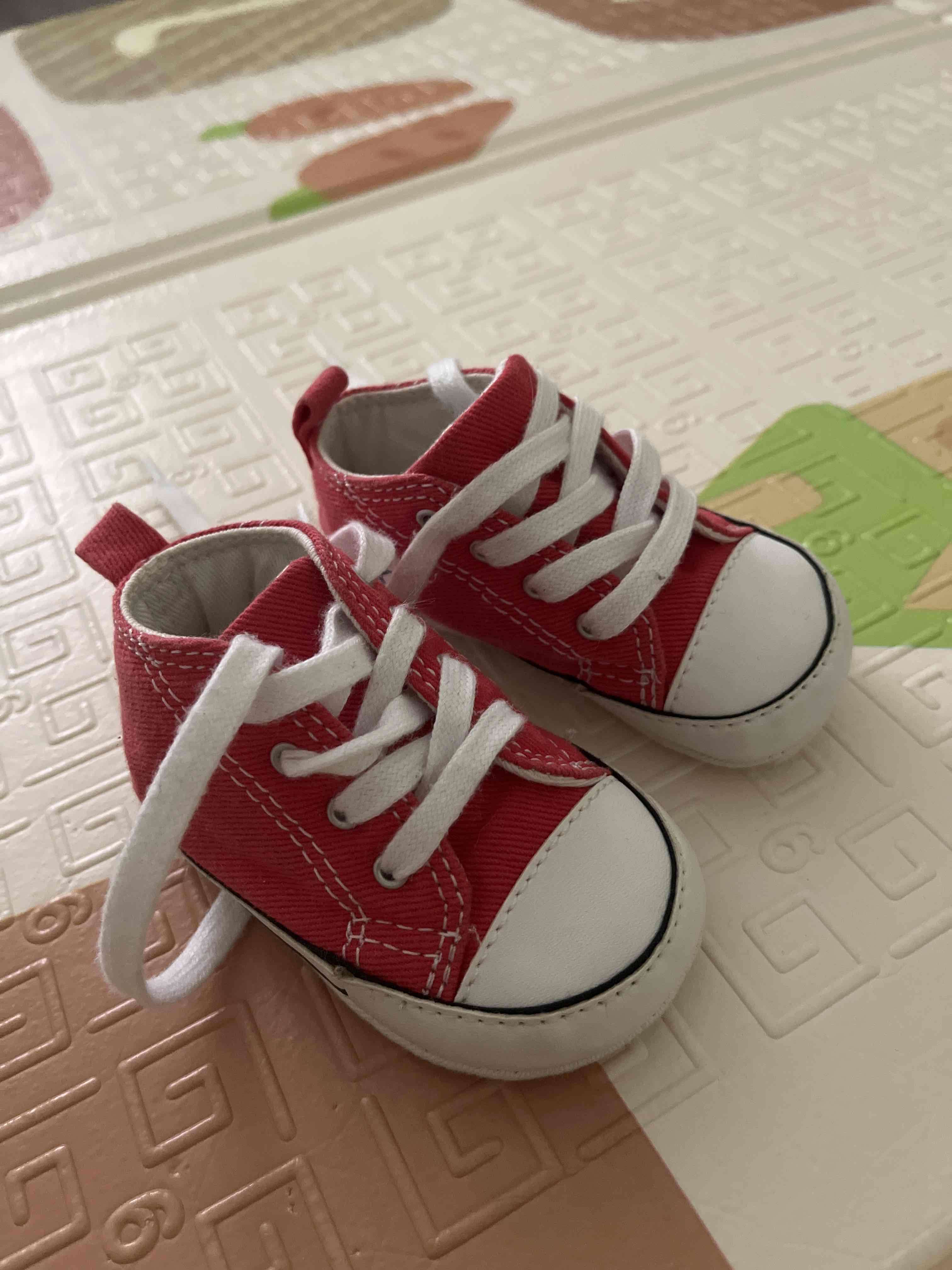 Zapatillas rojas para bebé