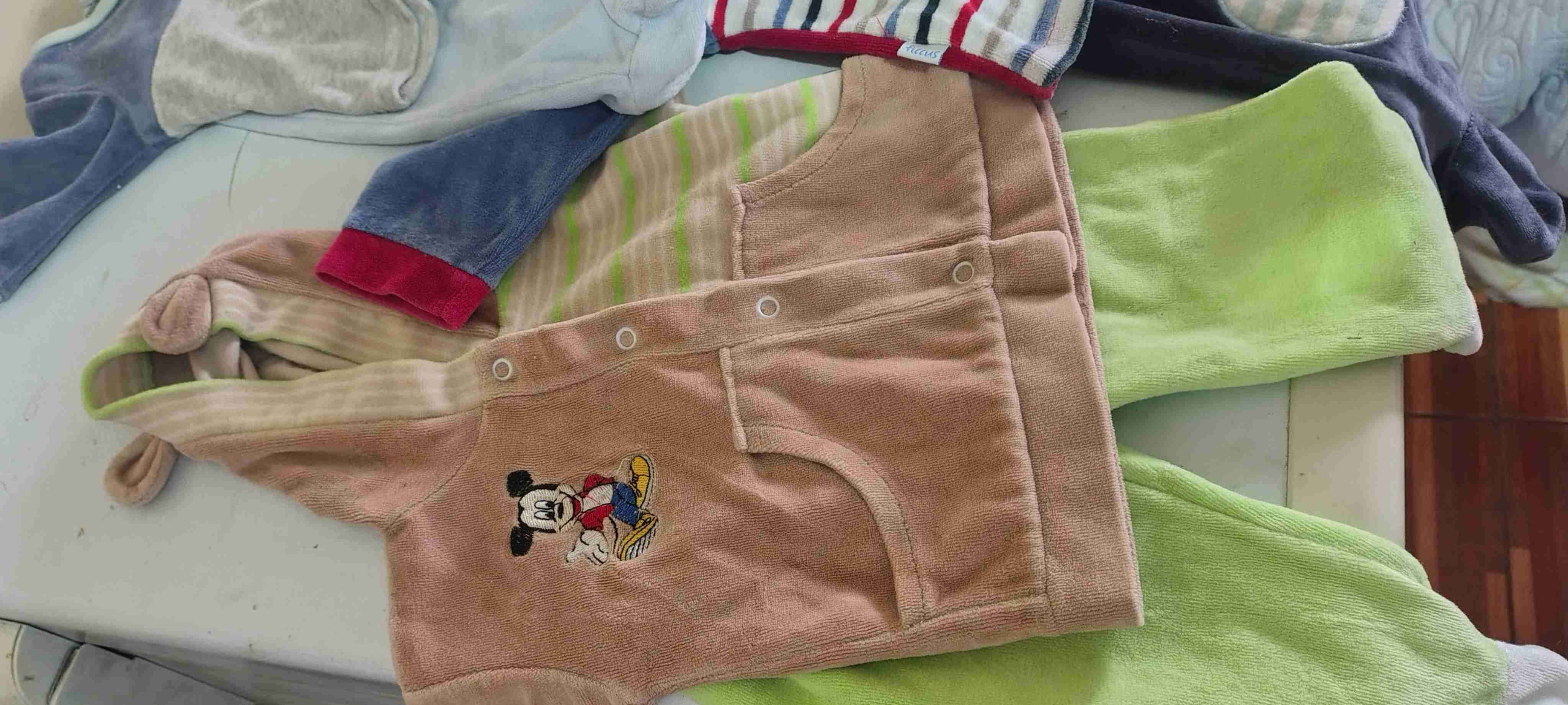 Conjunto de ropa para bebé - miniatura 3