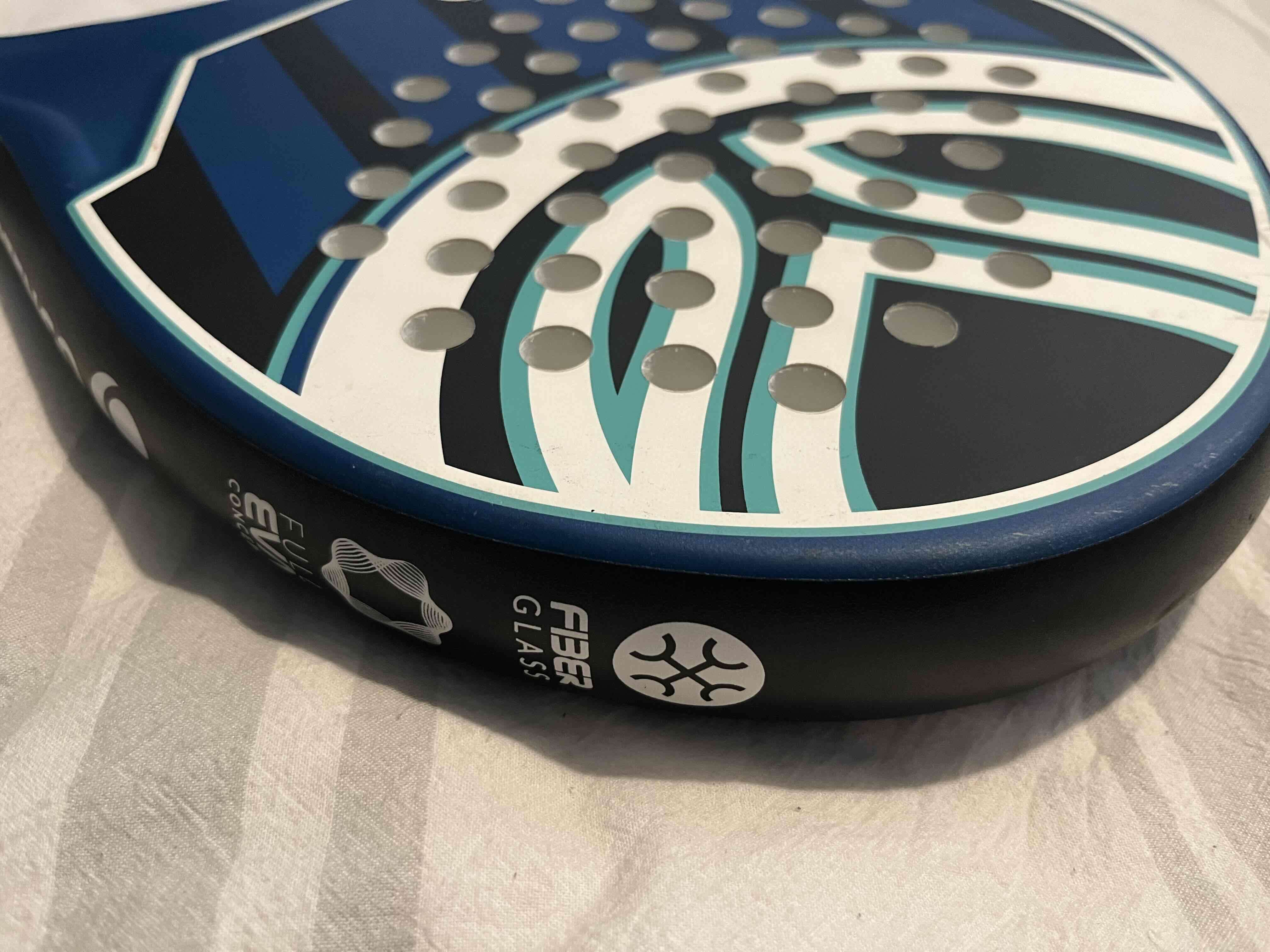 Pala de padel azul y negro - miniatura 3
