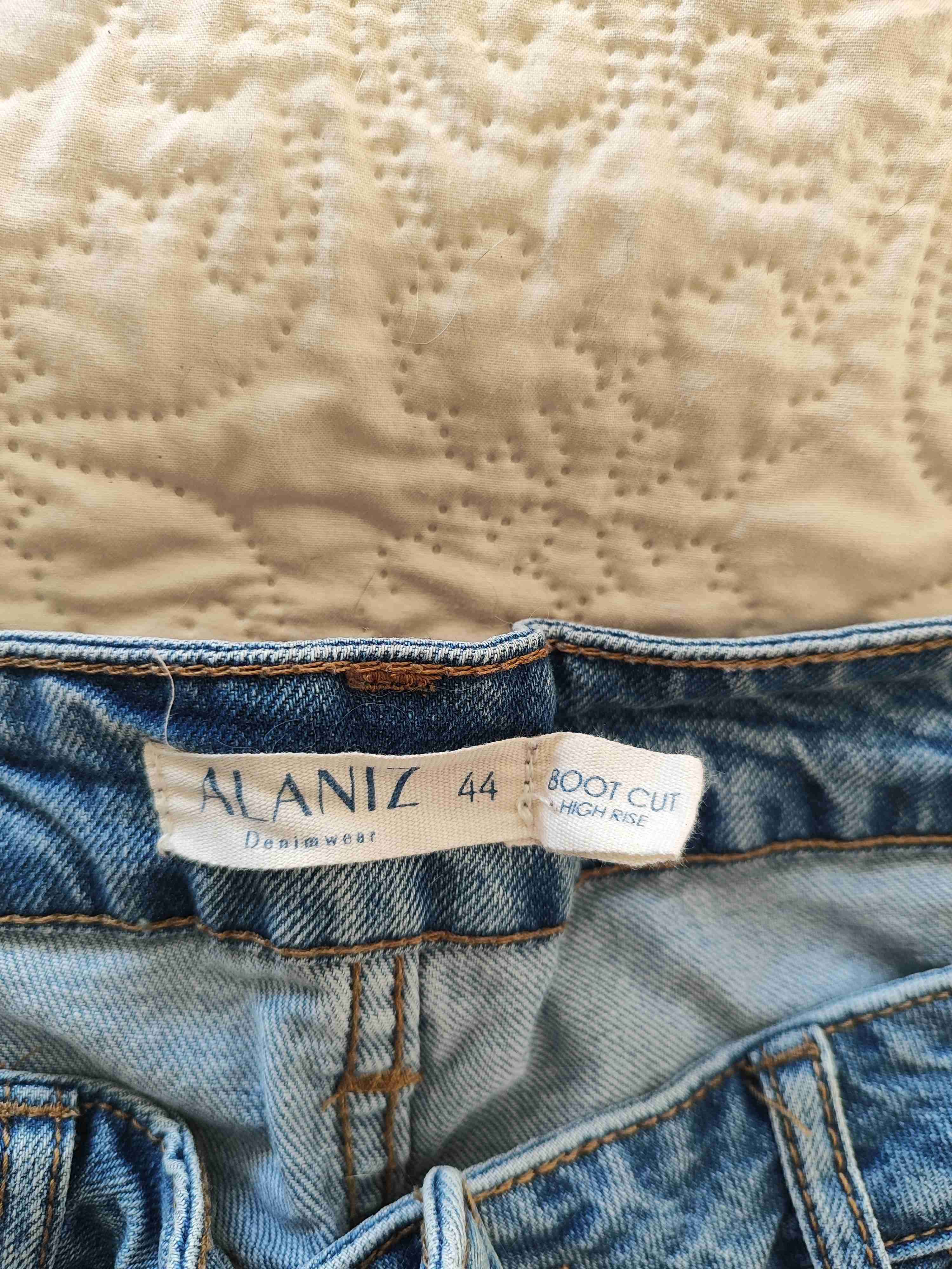 Jeans celestes clásicos - miniatura 4