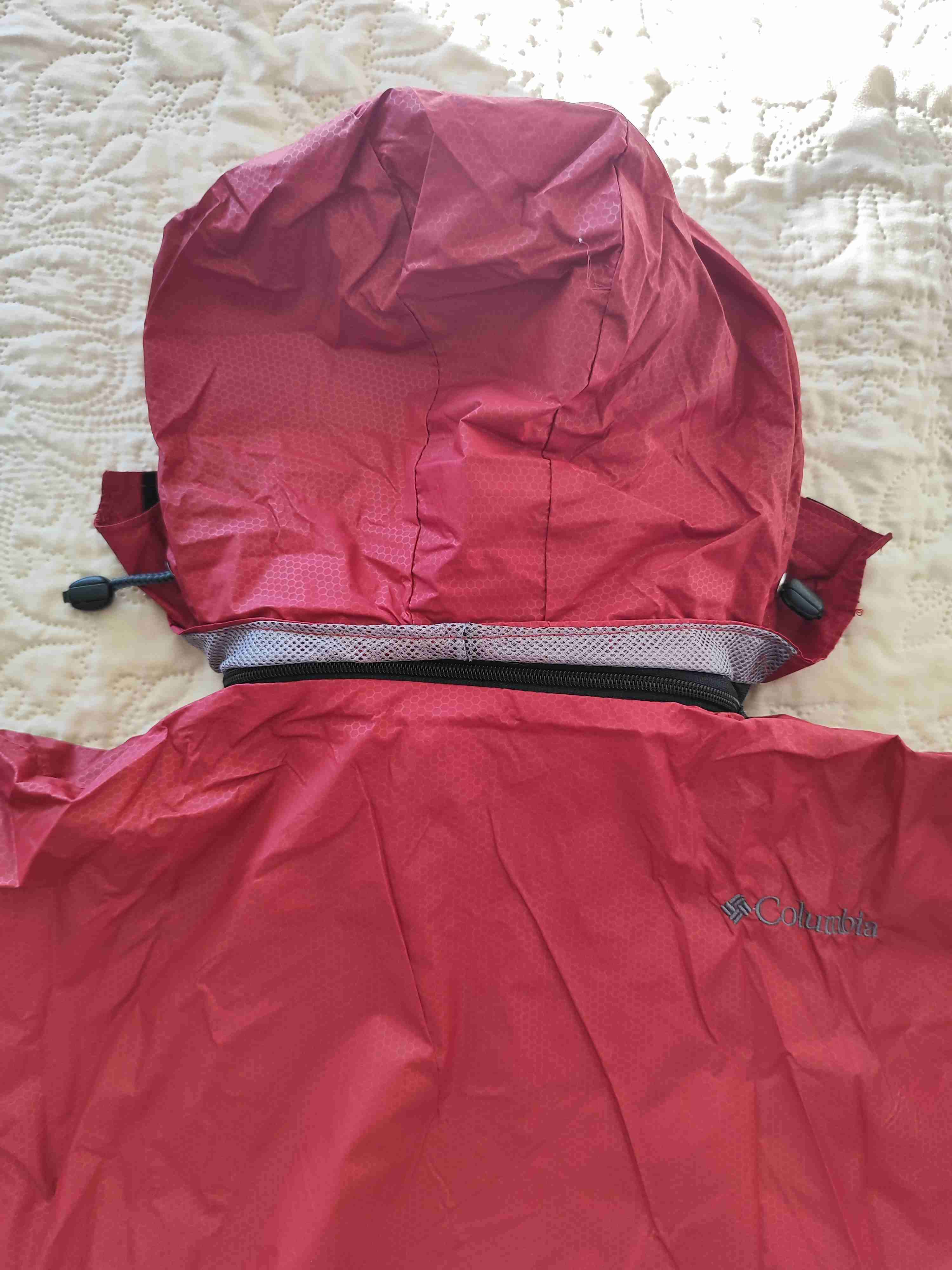 Chaqueta impermeable roja - miniatura 4