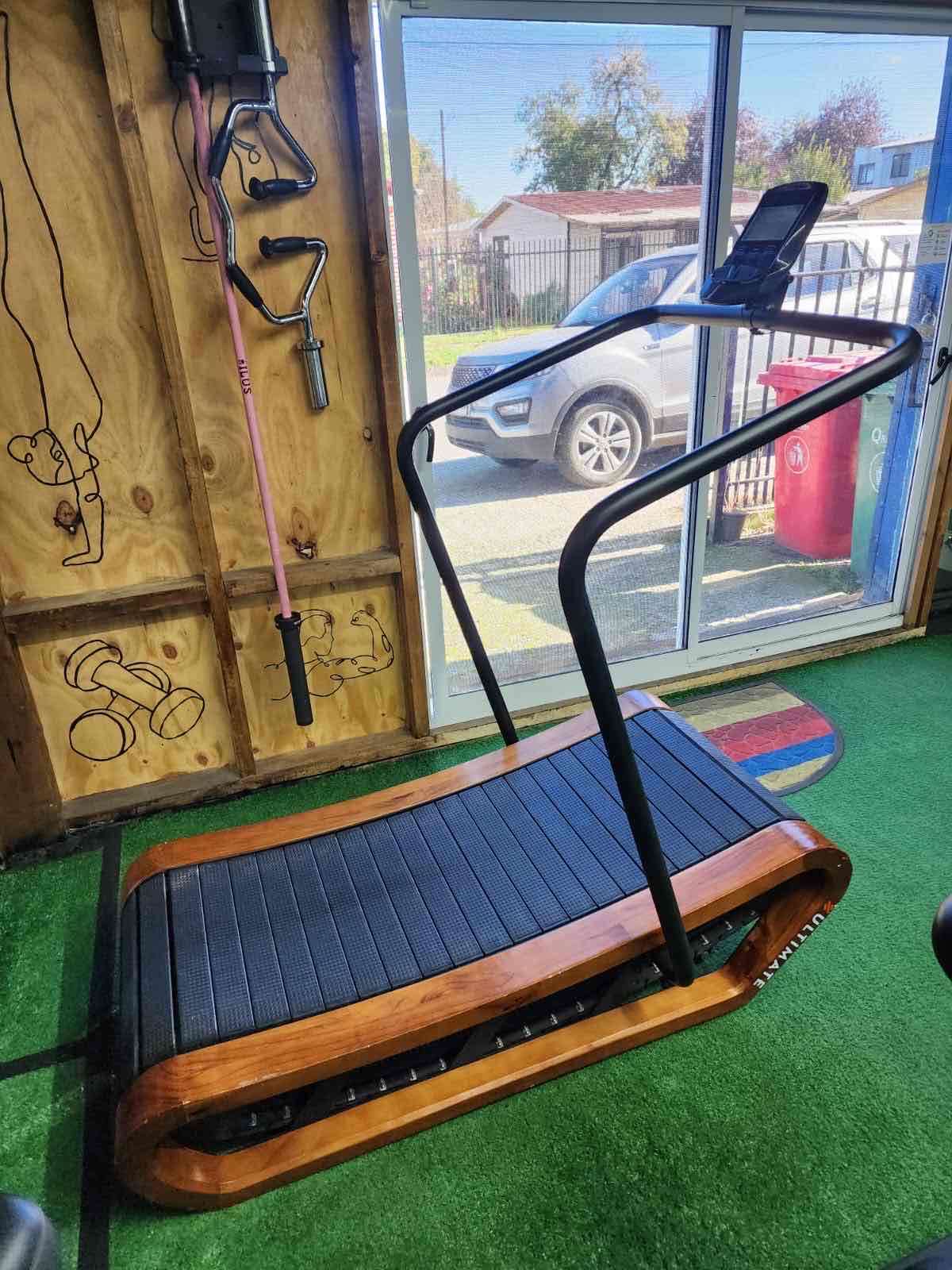 Caminadora curva de madera - miniatura 2