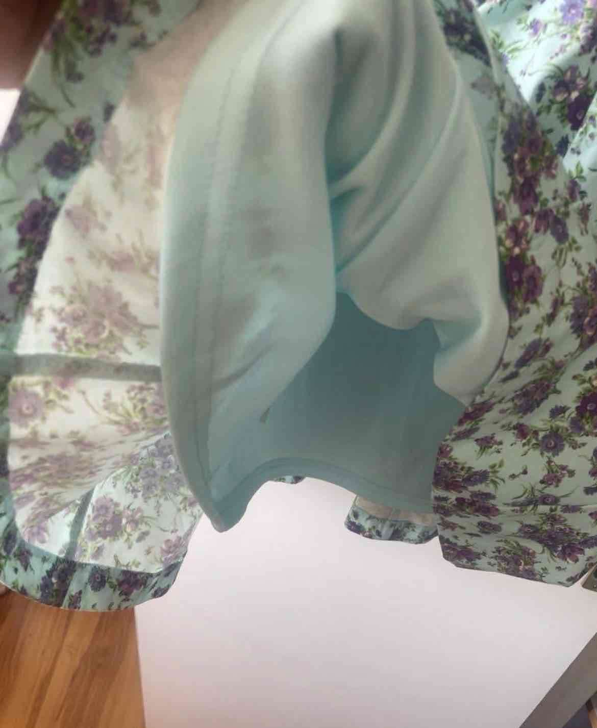 Vestido floral verde claro - miniatura 4