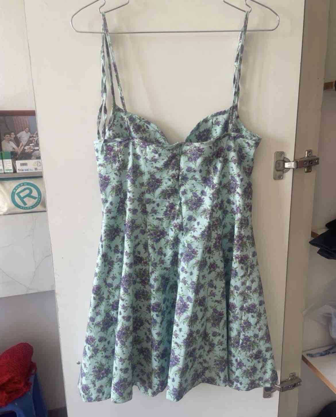 Vestido floral verde claro - miniatura 5