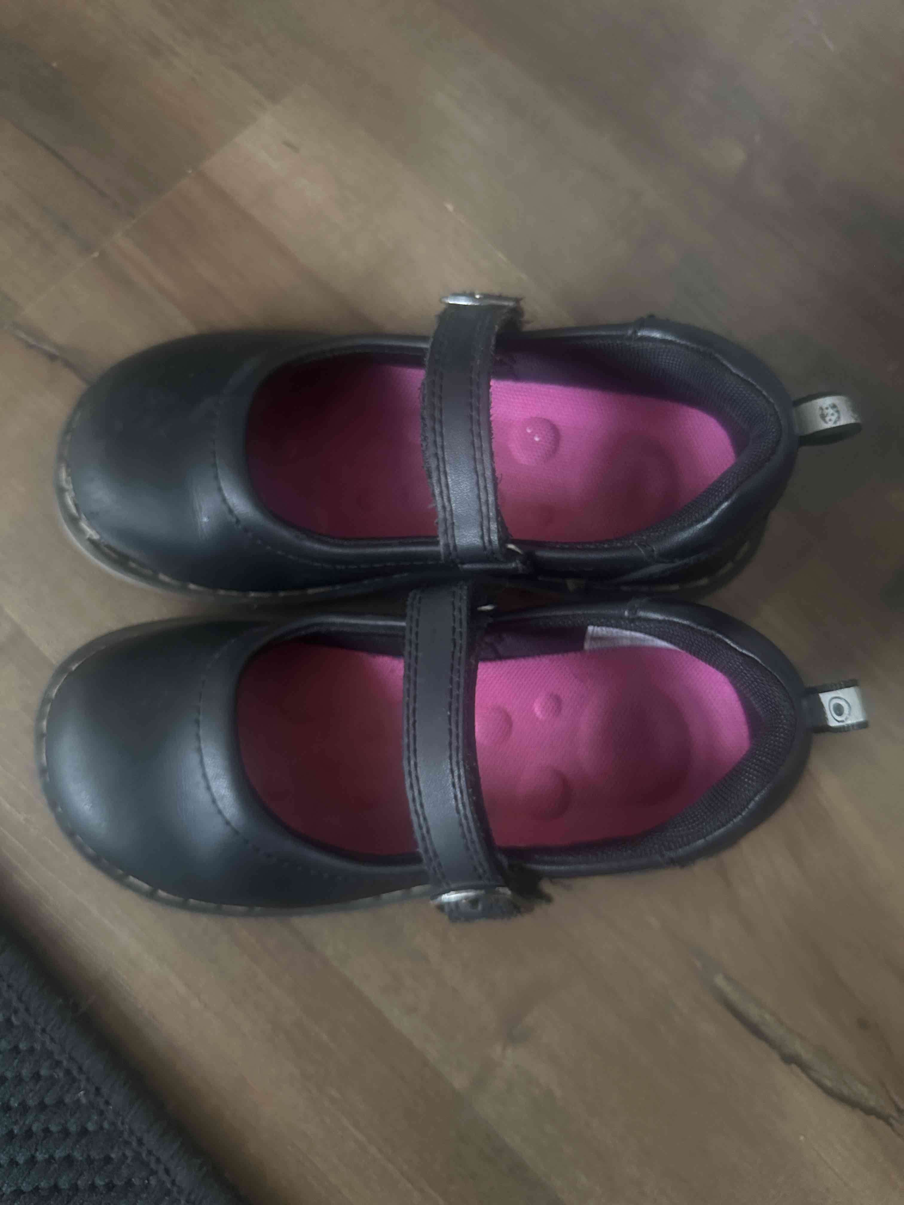 Zapatillas negras para niños - miniatura 4