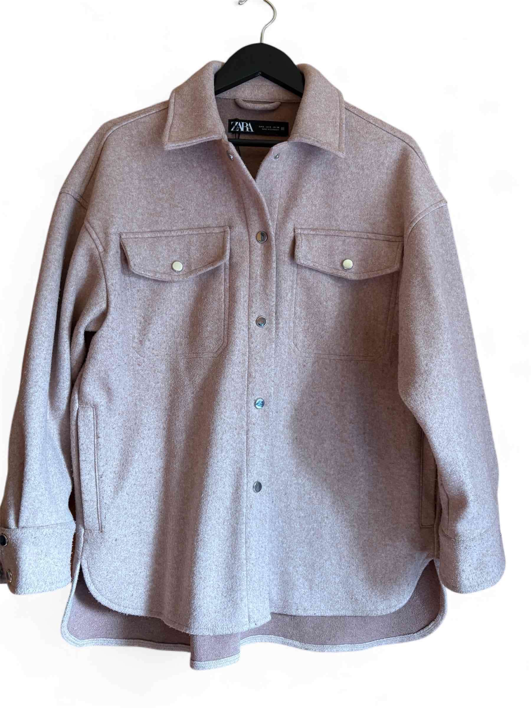 Chaqueta tipo sobrecamisa rosa