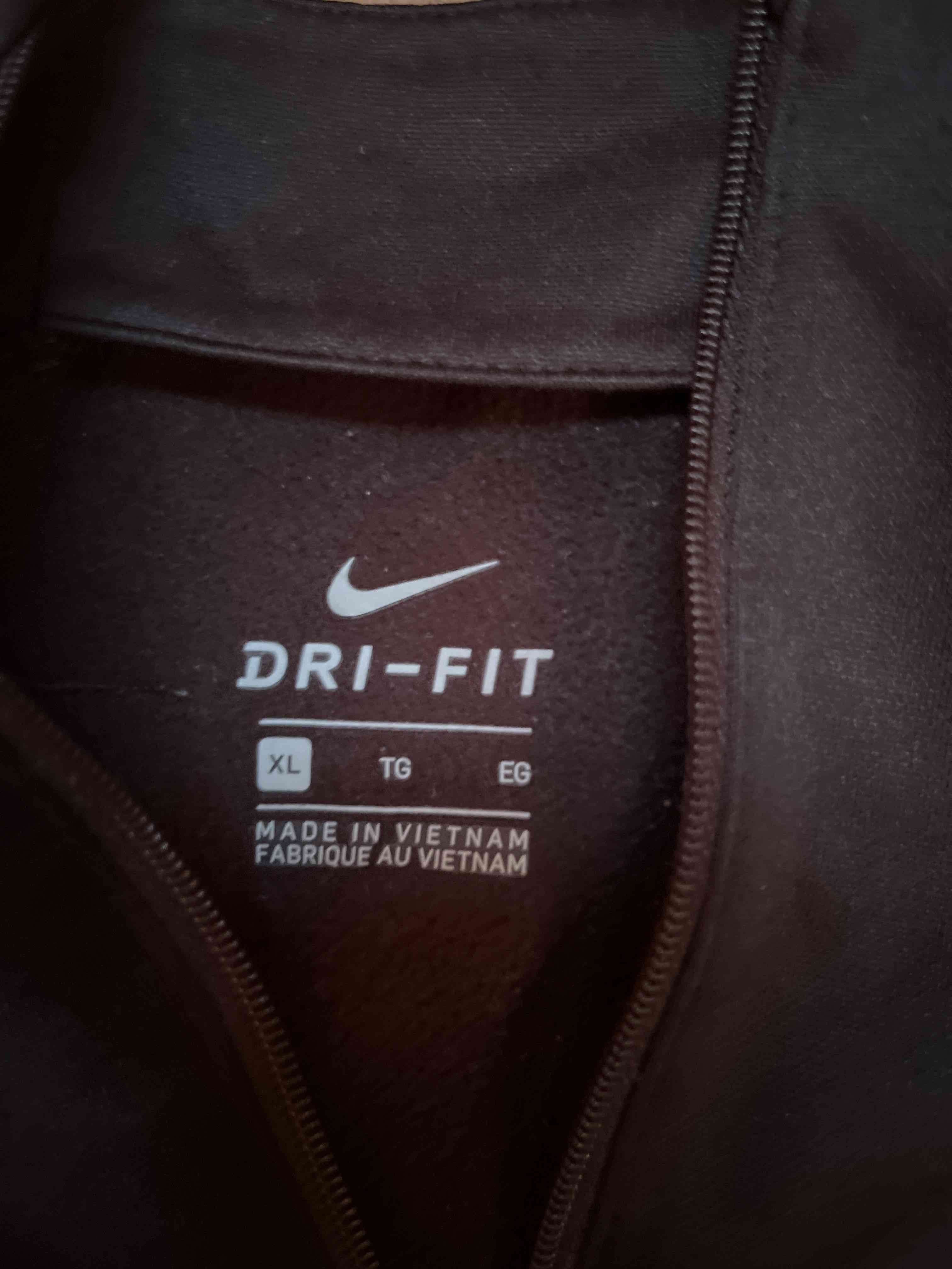 Polerón/Buzo Dri-FIT gris y negro talla 12-14 - miniatura 2