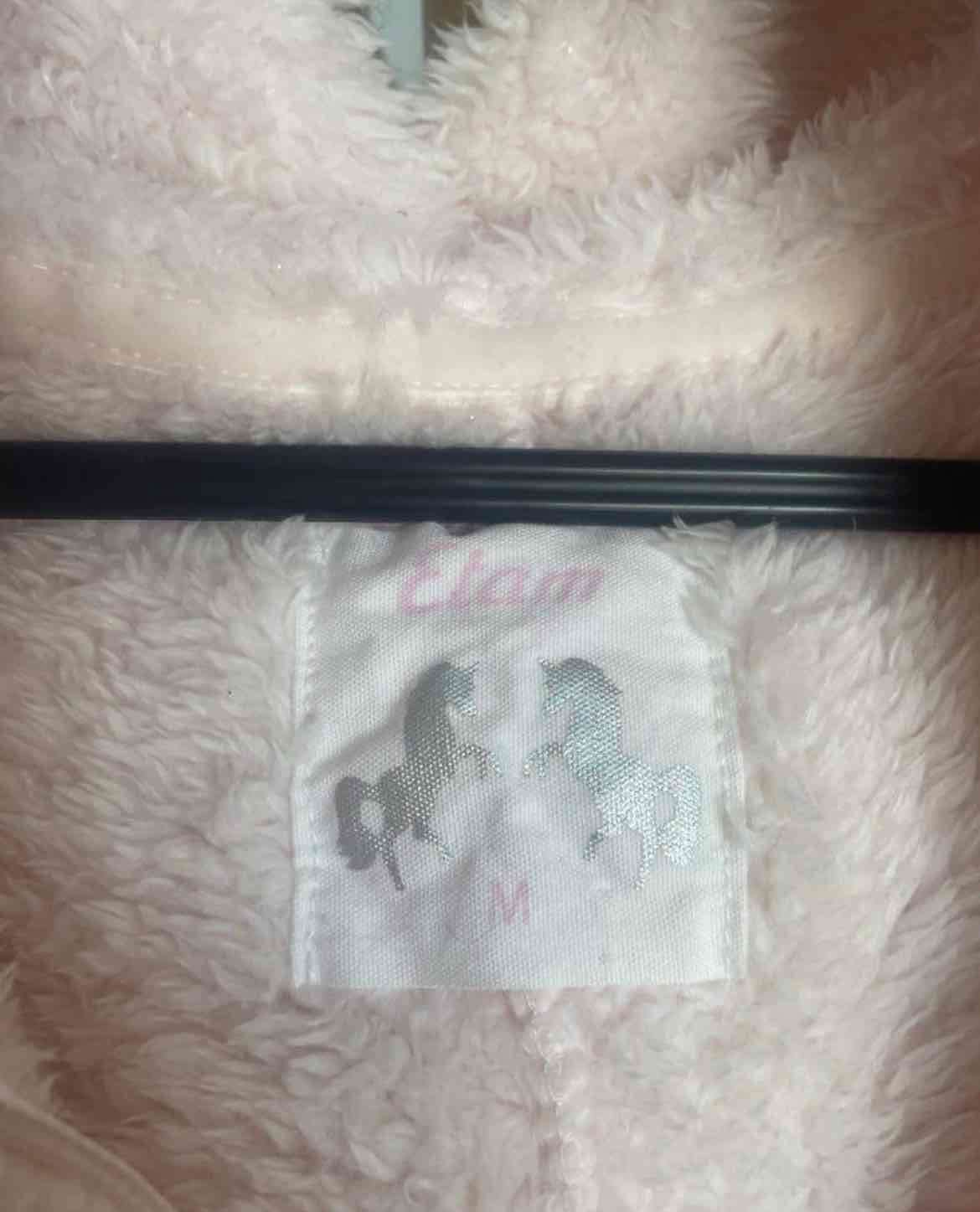 Pijama mujer Enterito rosado peludo - miniatura 3