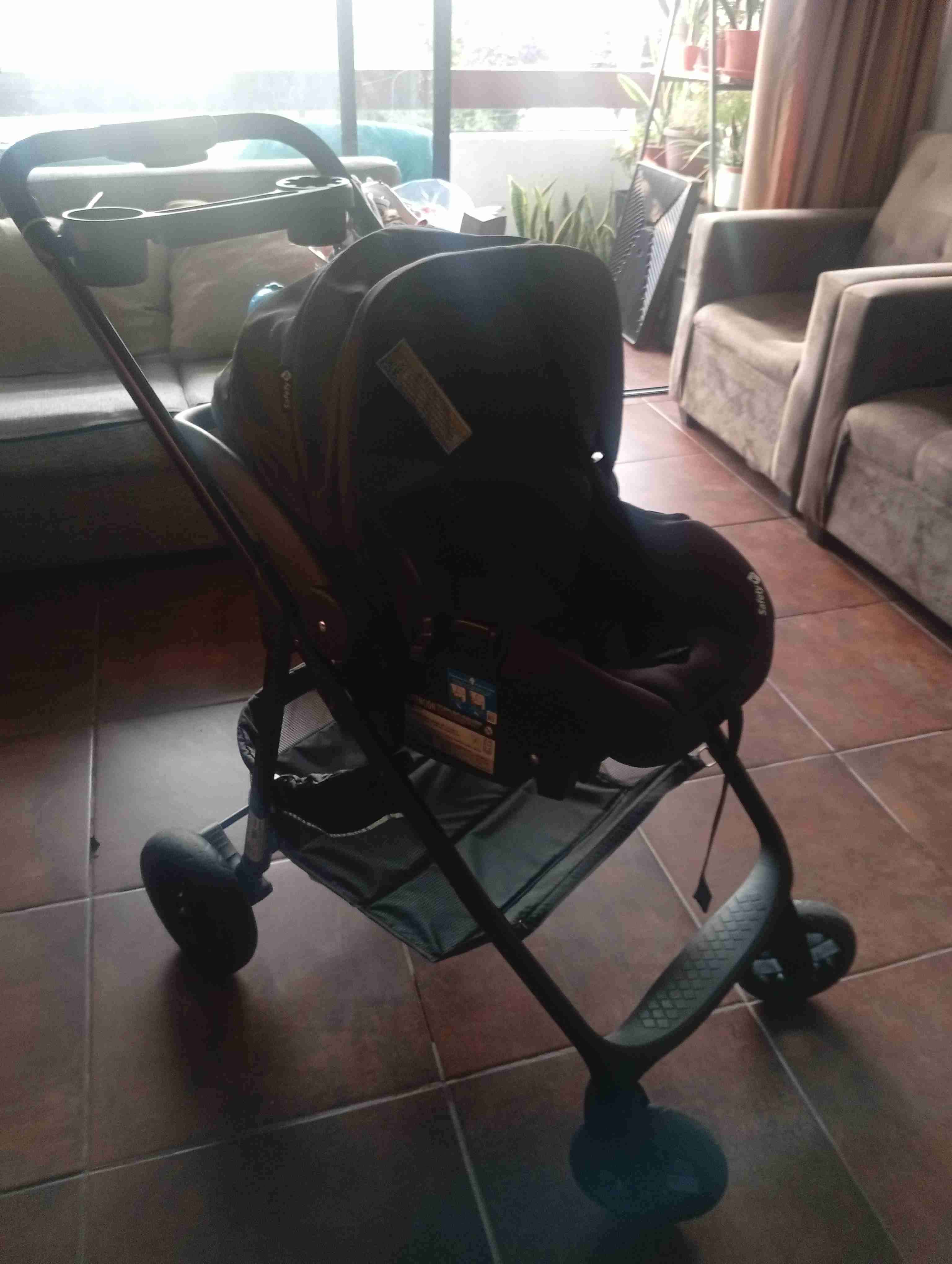 Coche de bebé plegable negro - miniatura 3