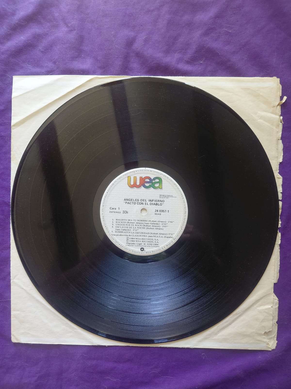 Álbum Ángeles del Infierno-Pacto con el diablo - miniatura 3