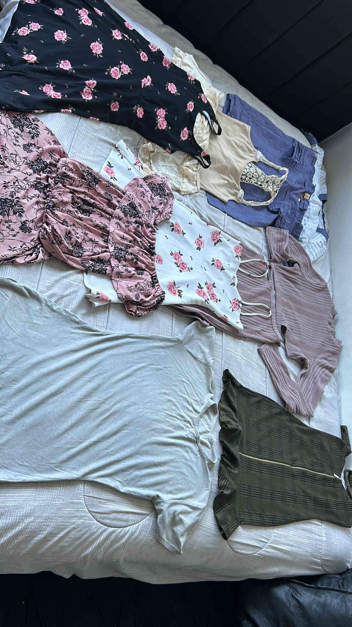 Set de diferentes Vestido estampado floral - miniatura 2