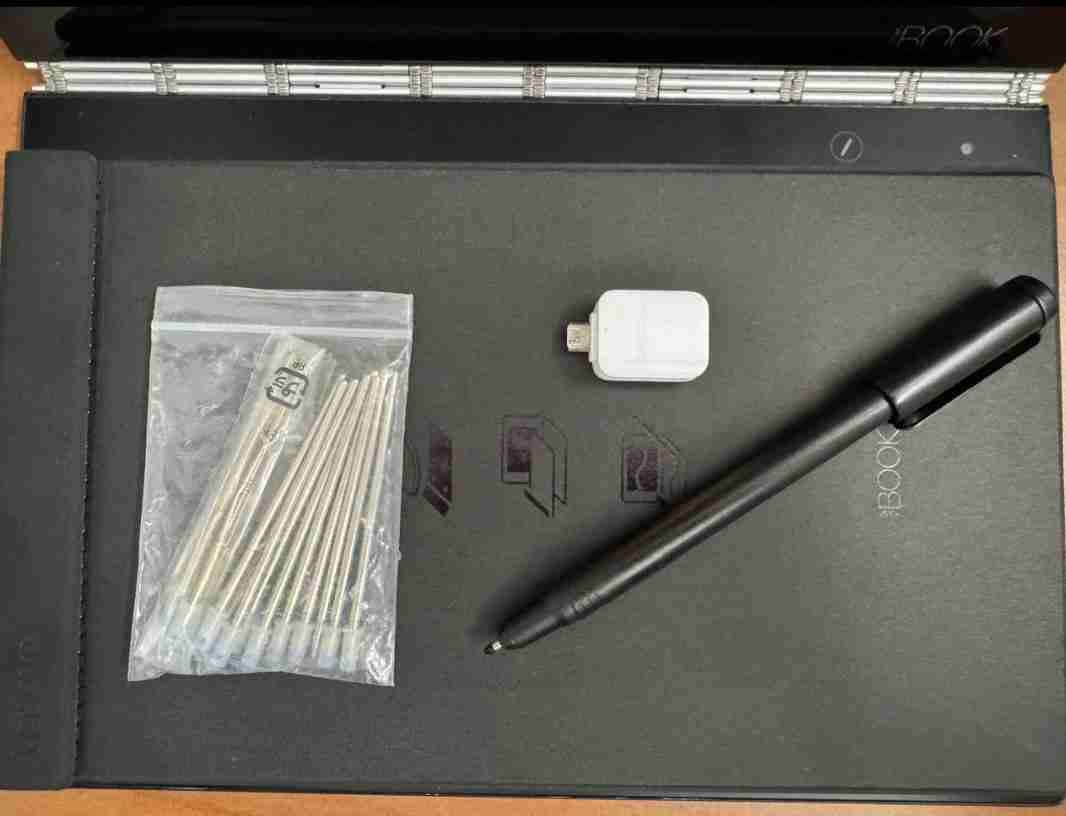 POR VIAJE VENDO TABLET PC LENOVO YOGA BOOK YB1-91F - miniatura 5