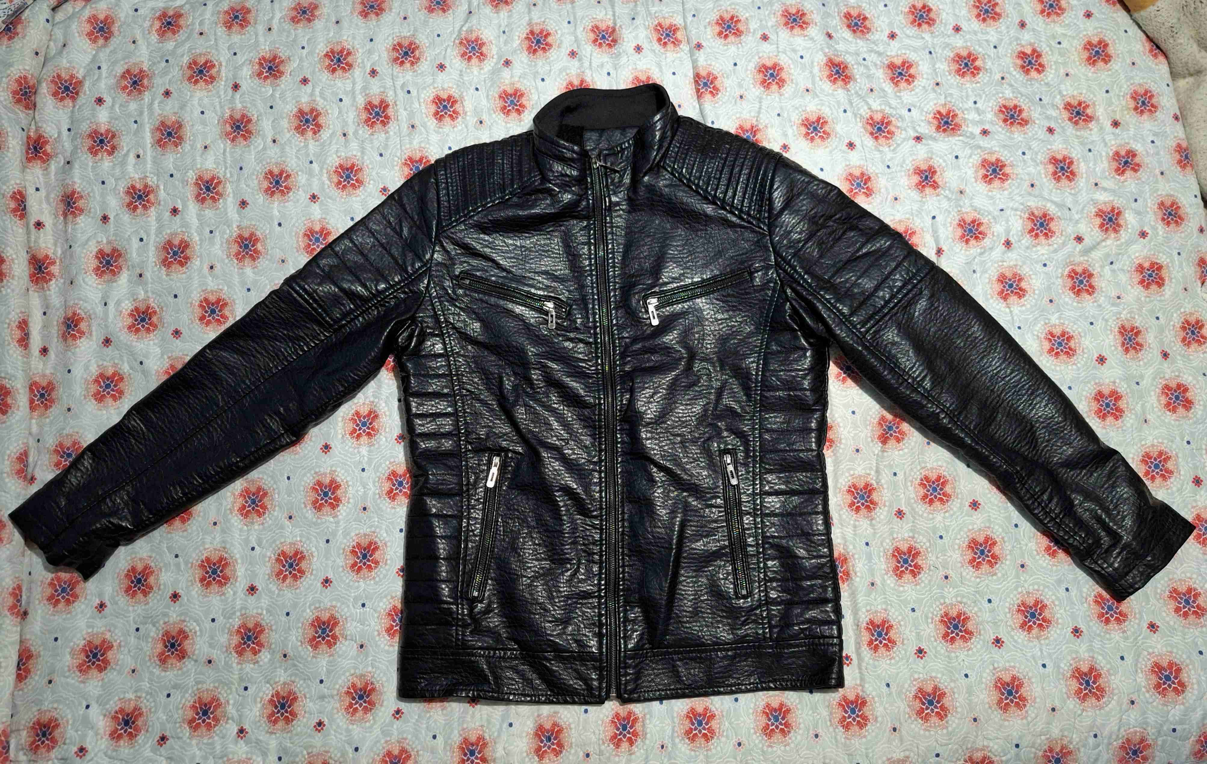 Chaqueta negra eco cuero - miniatura 1