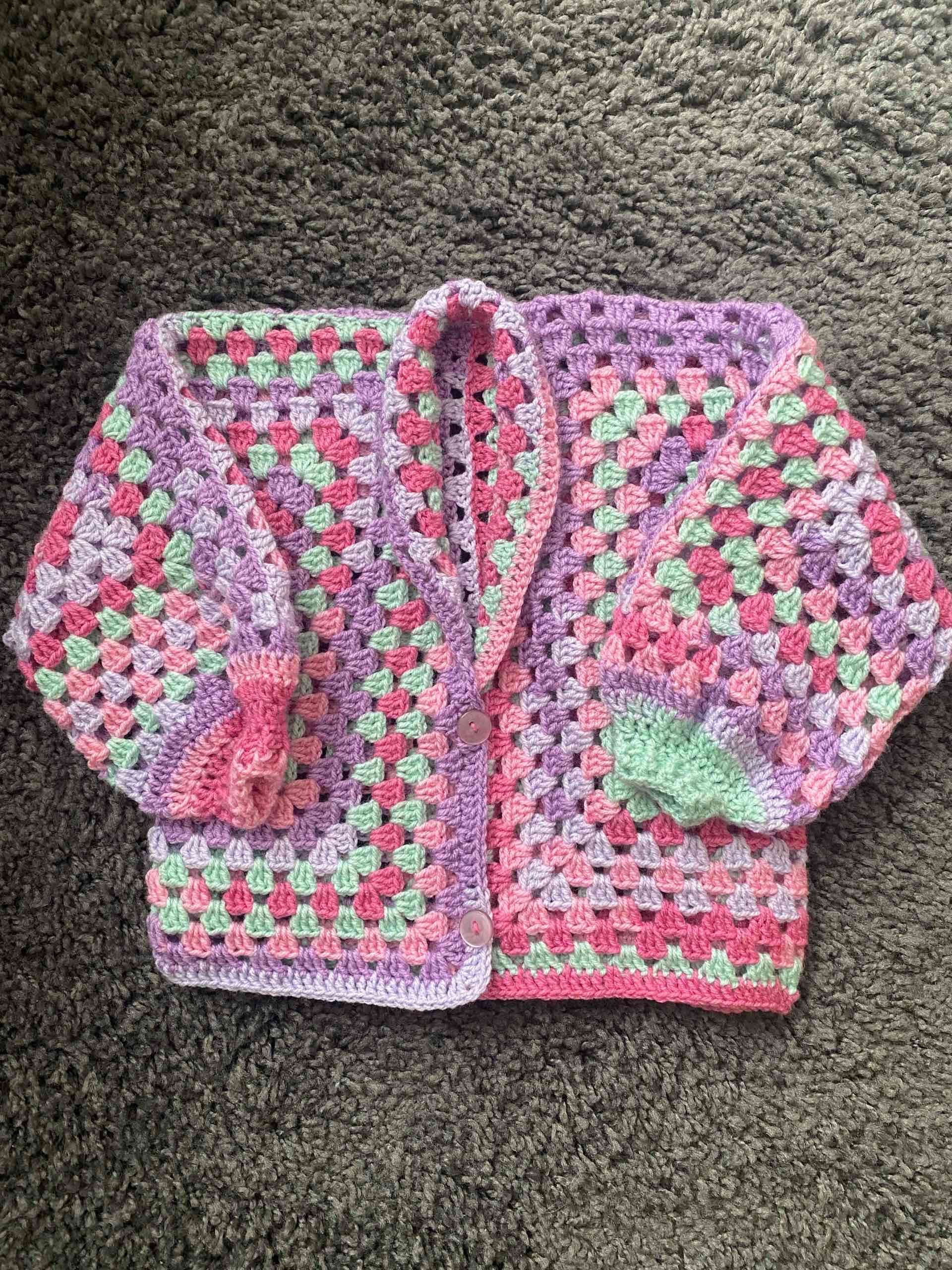 Cardigan de crochet multicolor para niña - miniatura 2