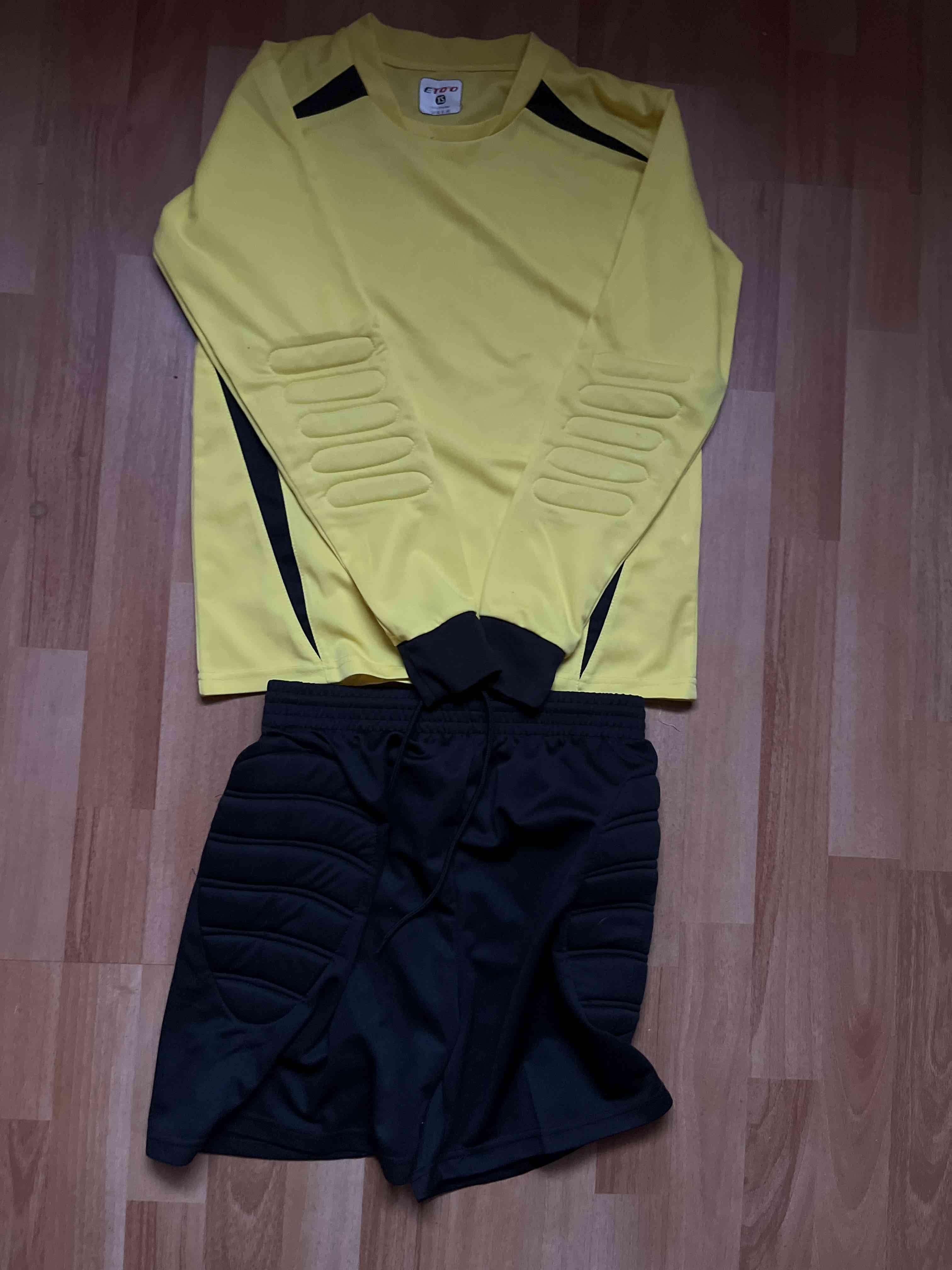 Conjunto arquero amarillo y negro Talla 12-14-16 - miniatura 1