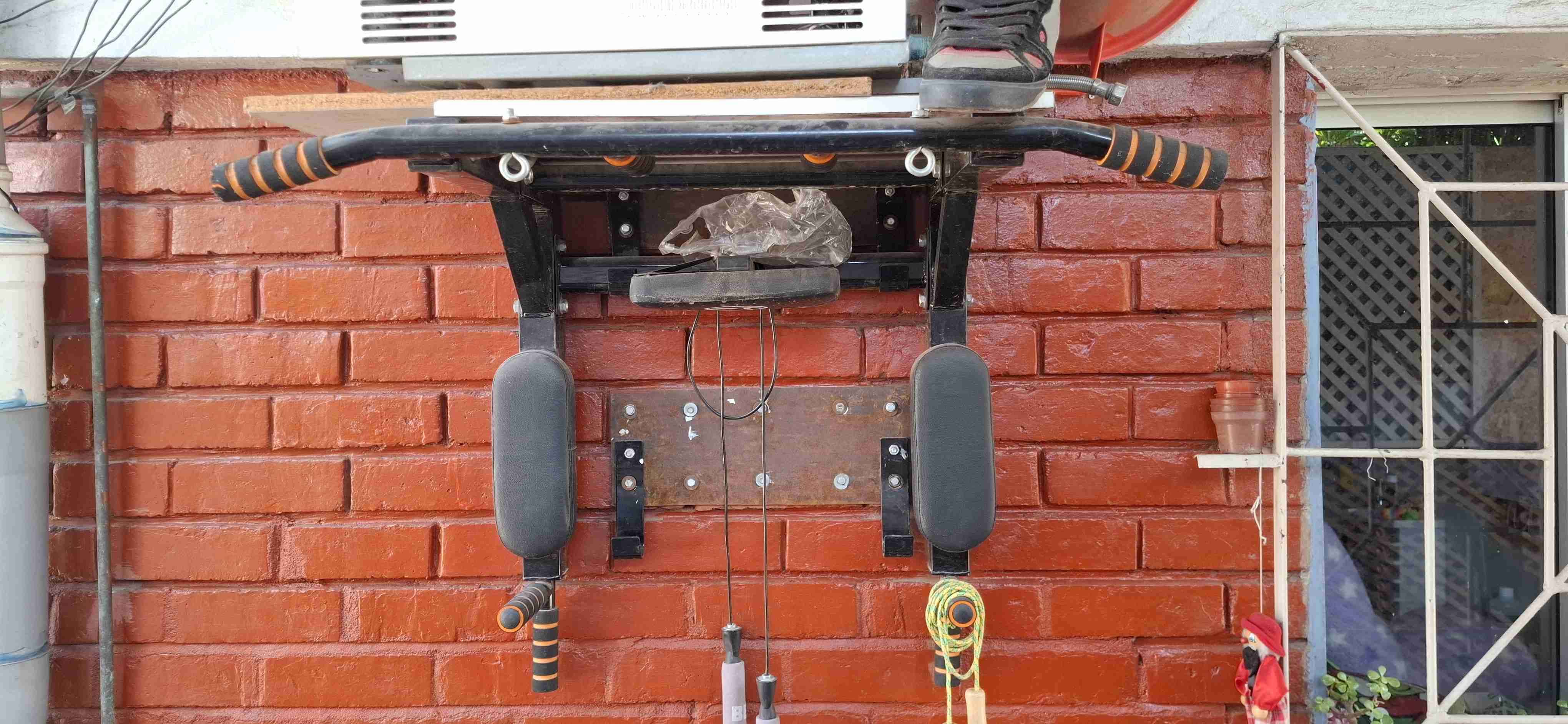 Barra de dominadas multifuncional - miniatura 1