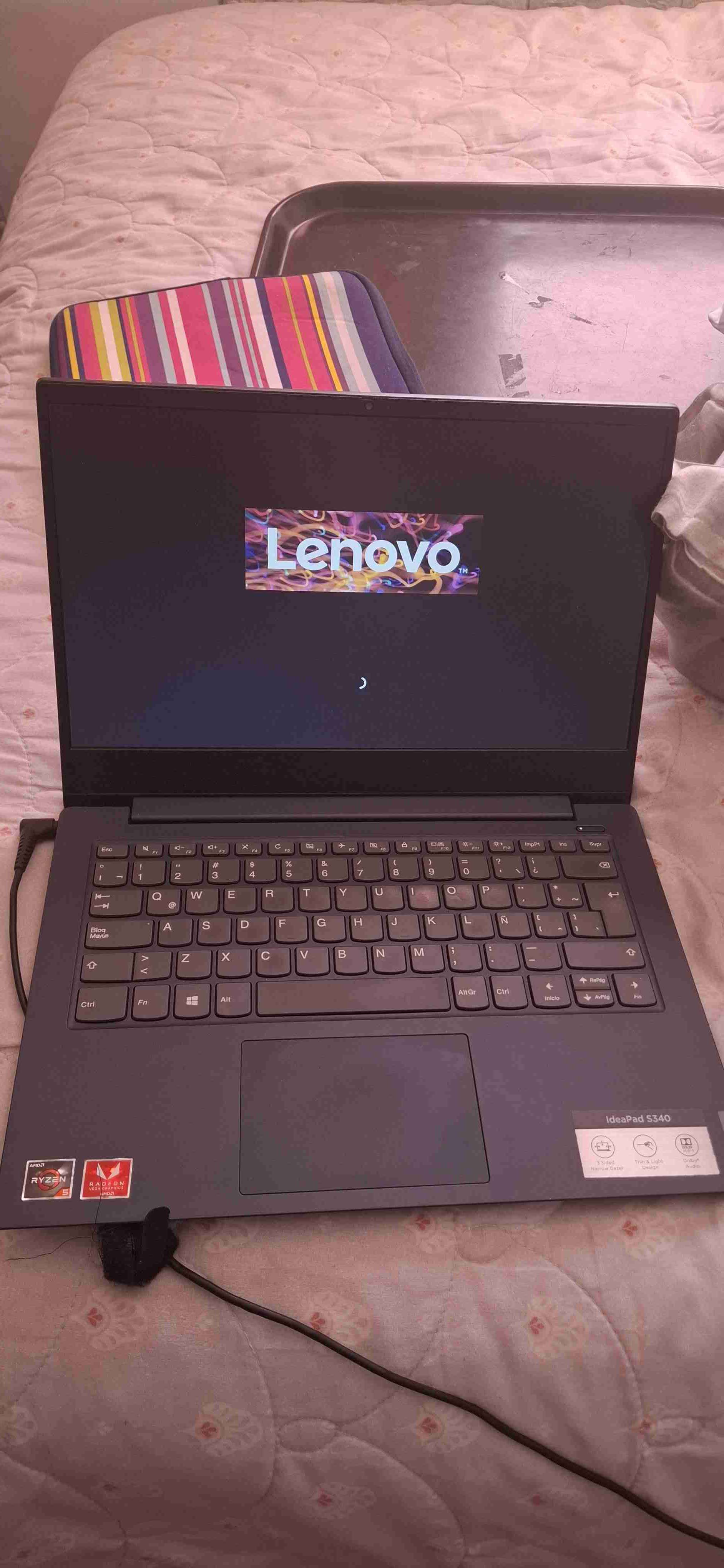 Laptop Lenovo IdeaPad S340 14" - miniatura 2