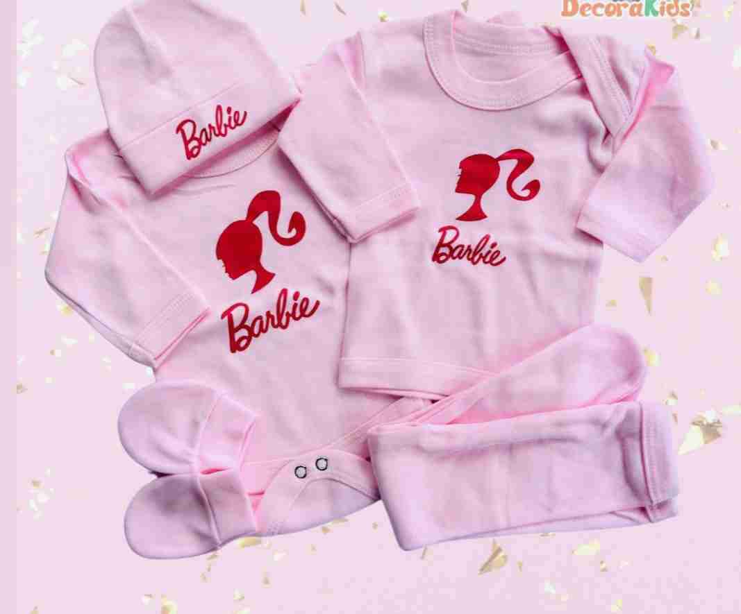 Conjunto bebé Barbie y hello Kitty rosado 5 piezas - miniatura 1