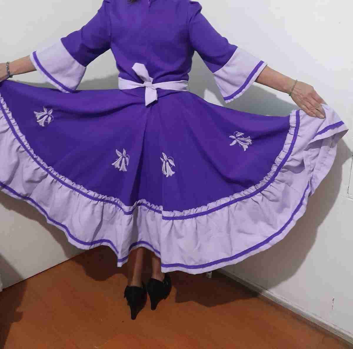 Vestido de Huasa Morado - miniatura 2