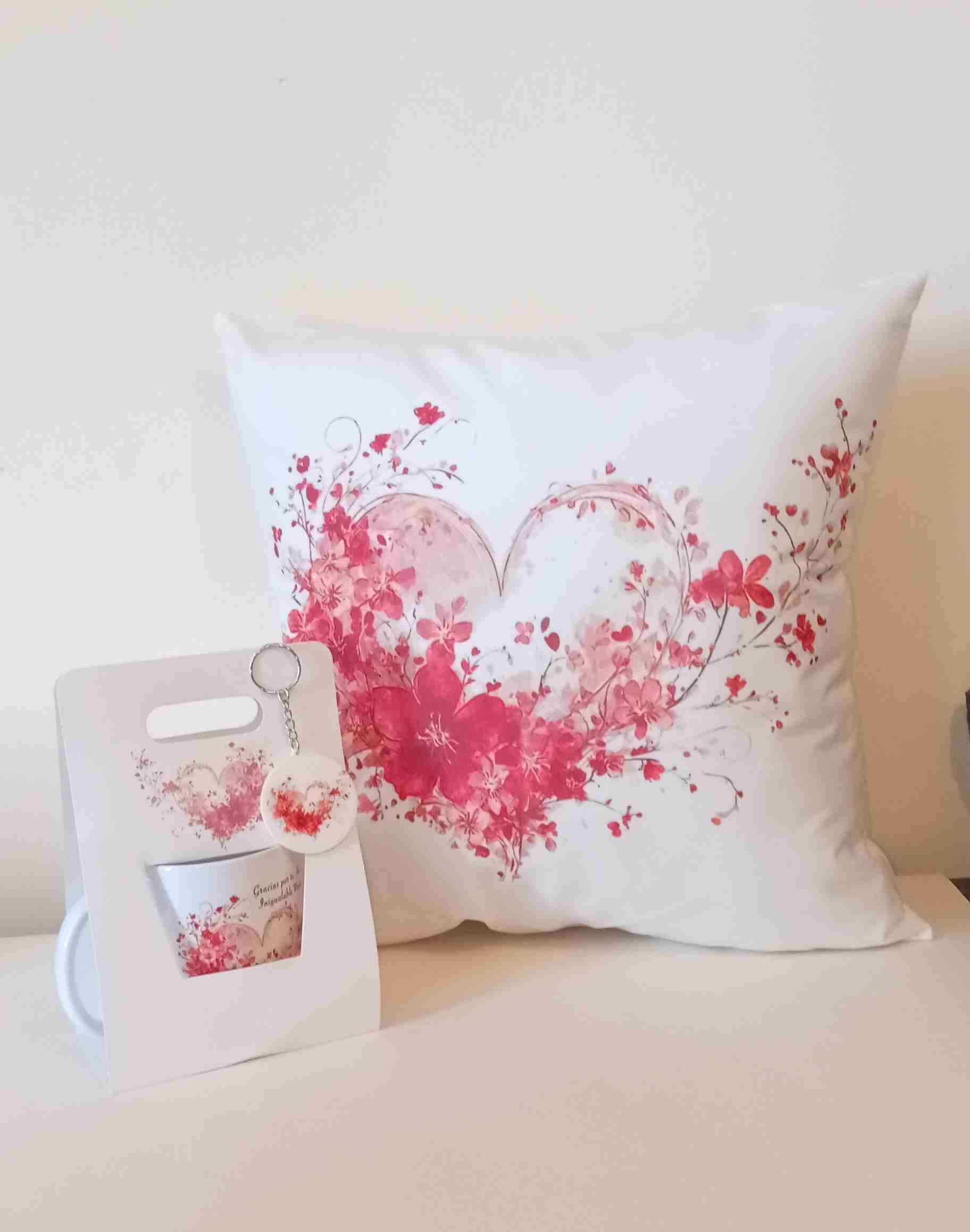 Set cojín / taza floral/llavero. - miniatura 1