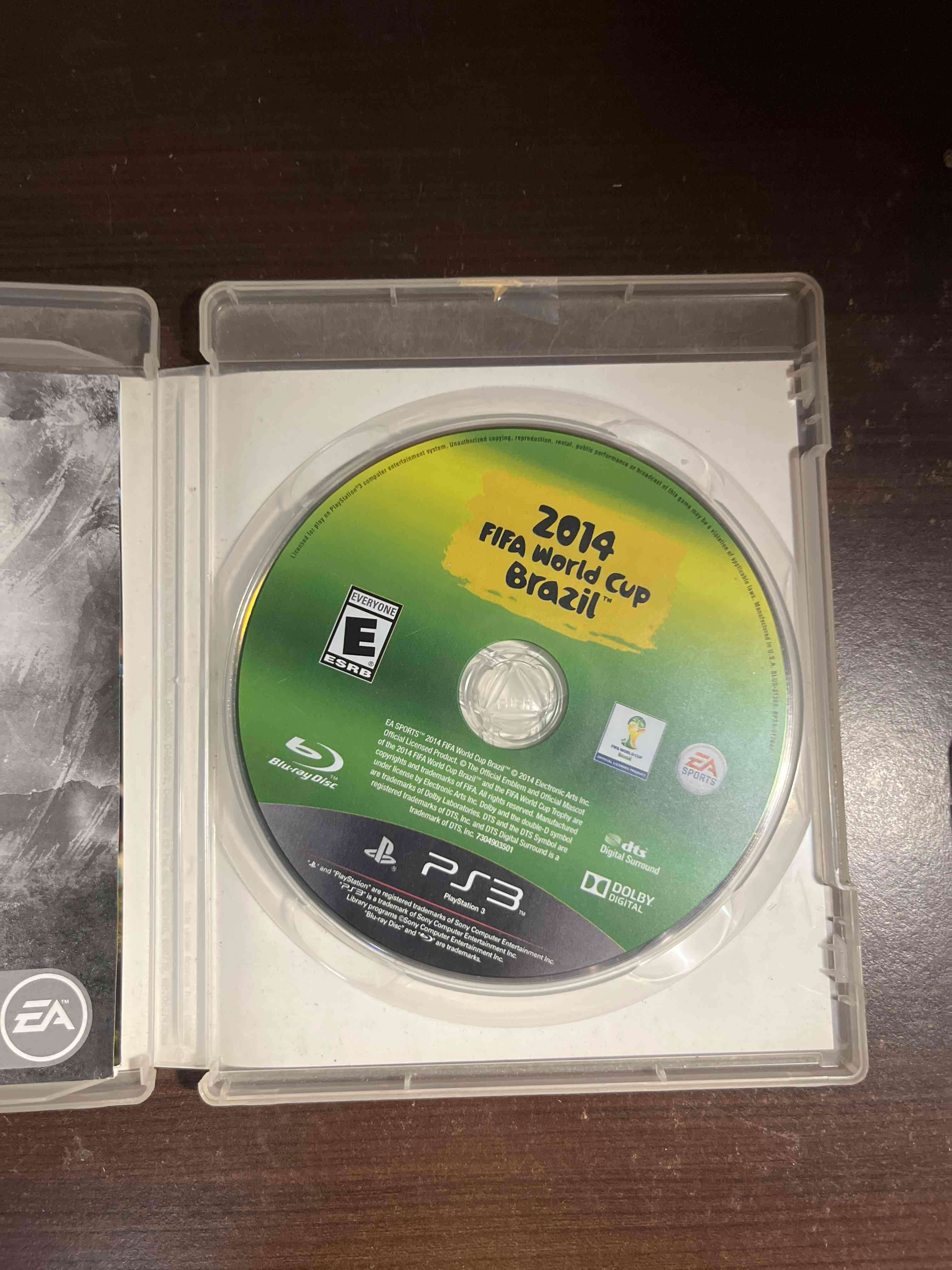 Juego PS3 FIFA World Cup 2014 y Pes 2011 Buenos - miniatura 2