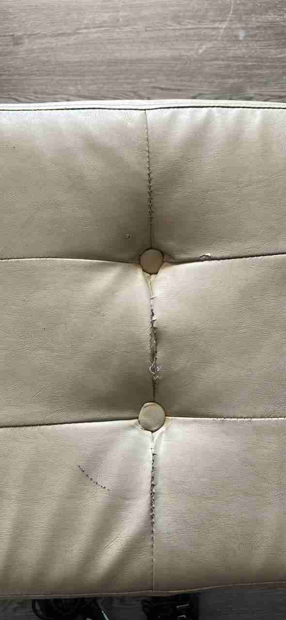 Sillón beige en buen estado - miniatura 2